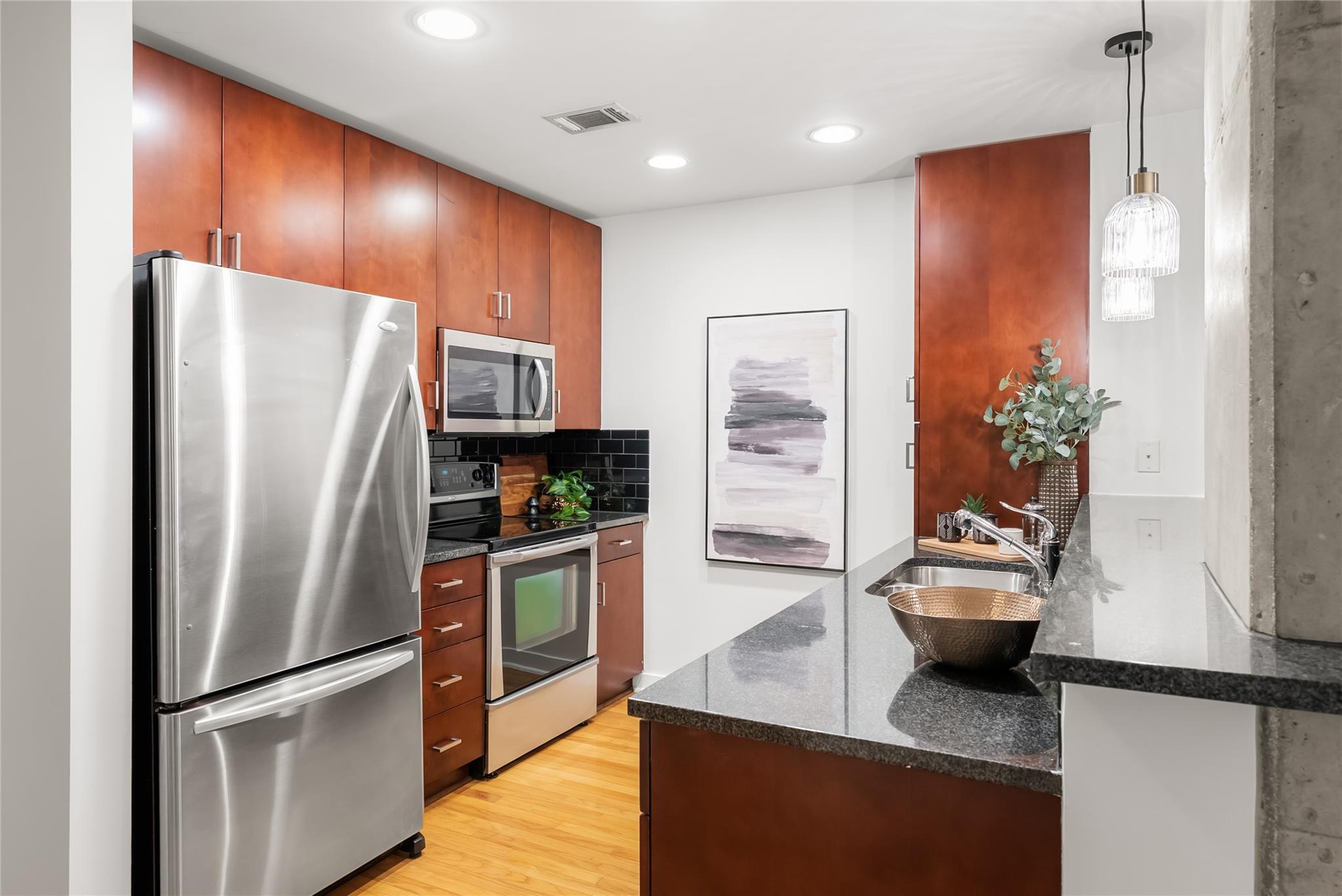 360 Nueces St # 1112, Austin, TX 78701