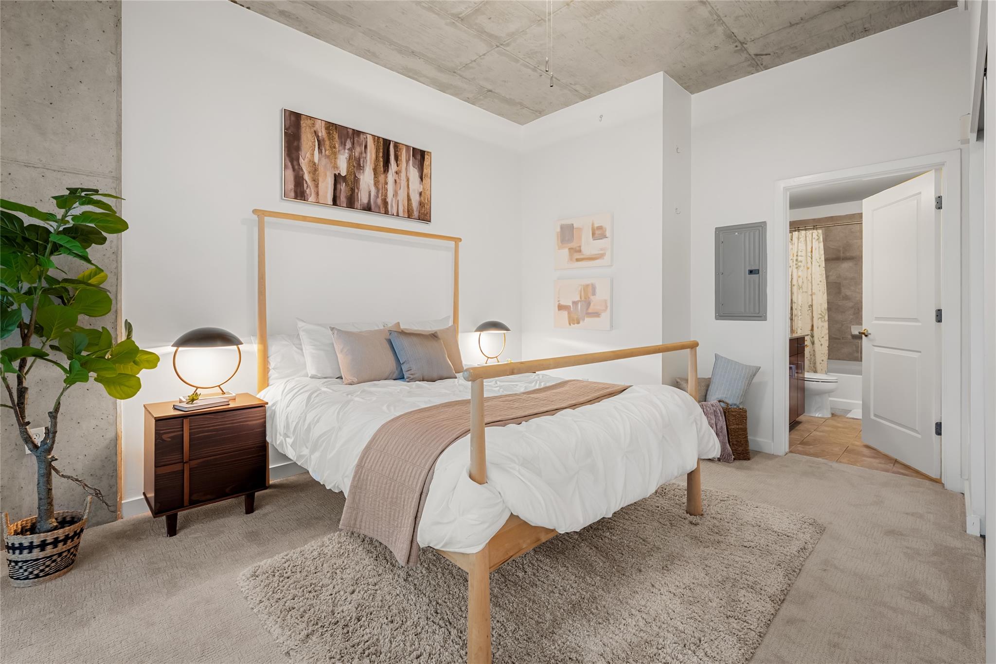 360 Nueces St # 1112, Austin, TX 78701