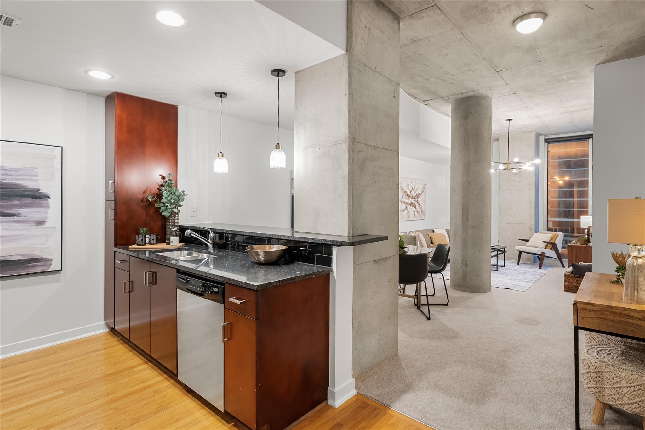 360 Nueces St # 1112, Austin, TX 78701