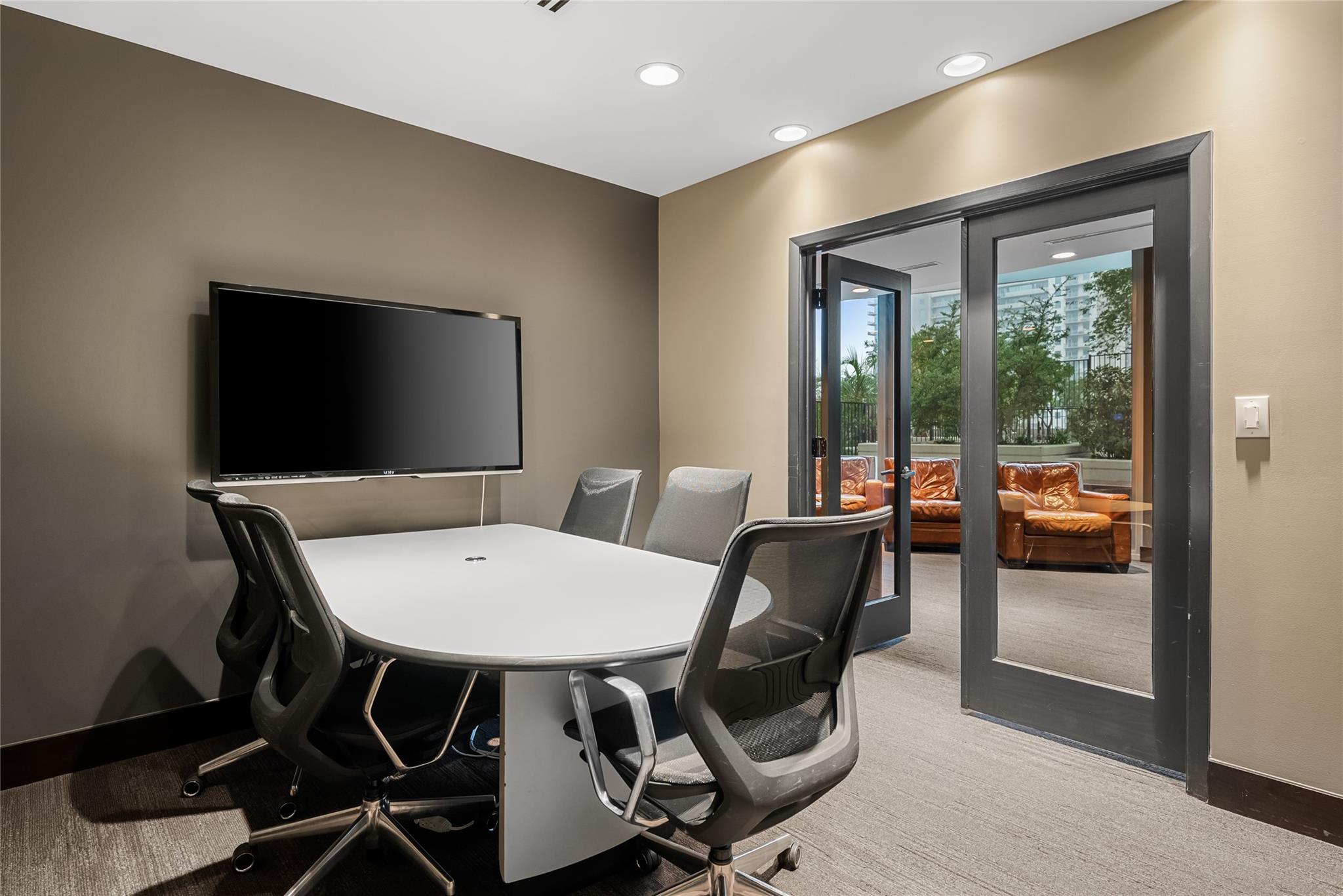 360 Nueces St # 1112, Austin, TX 78701