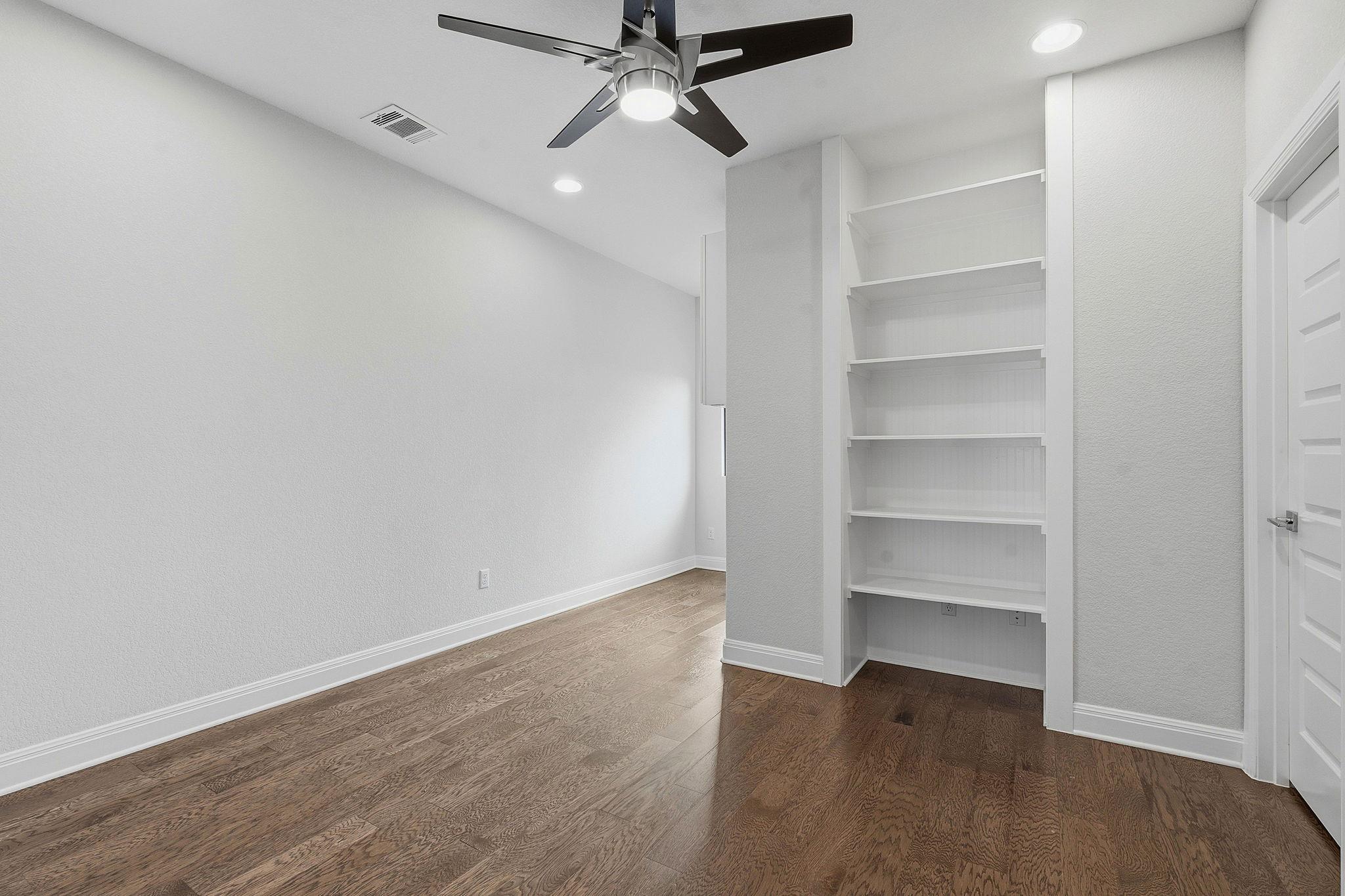 2414 Sunset Vista Cir # 32, Spicewood, TX 78669