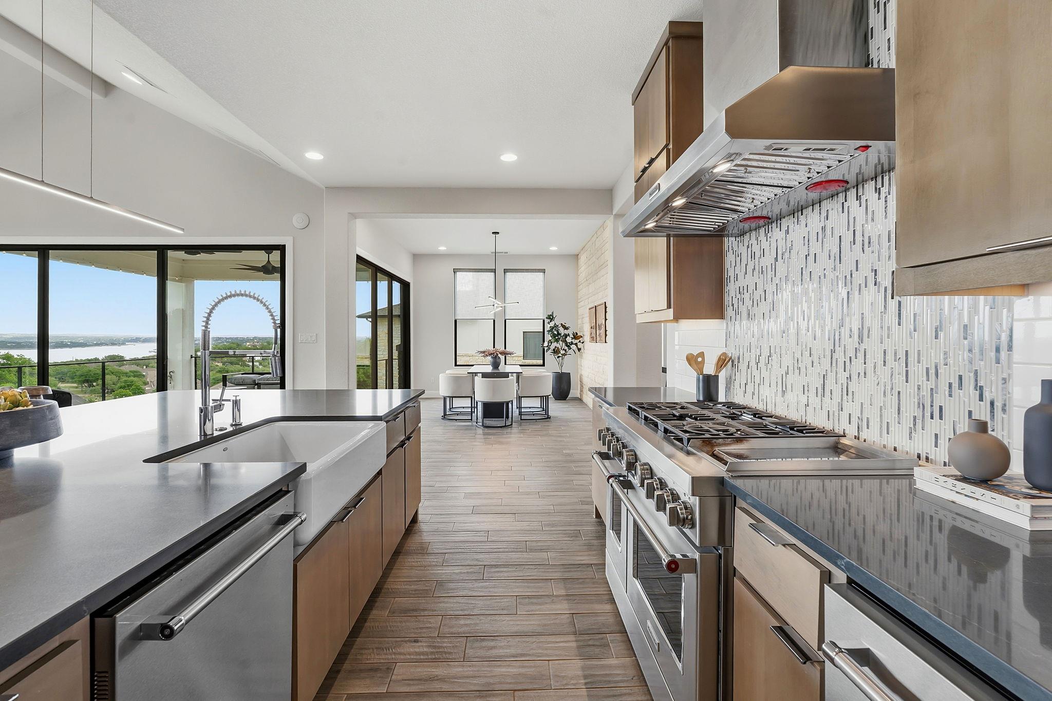 2414 Sunset Vista Cir # 32, Spicewood, TX 78669