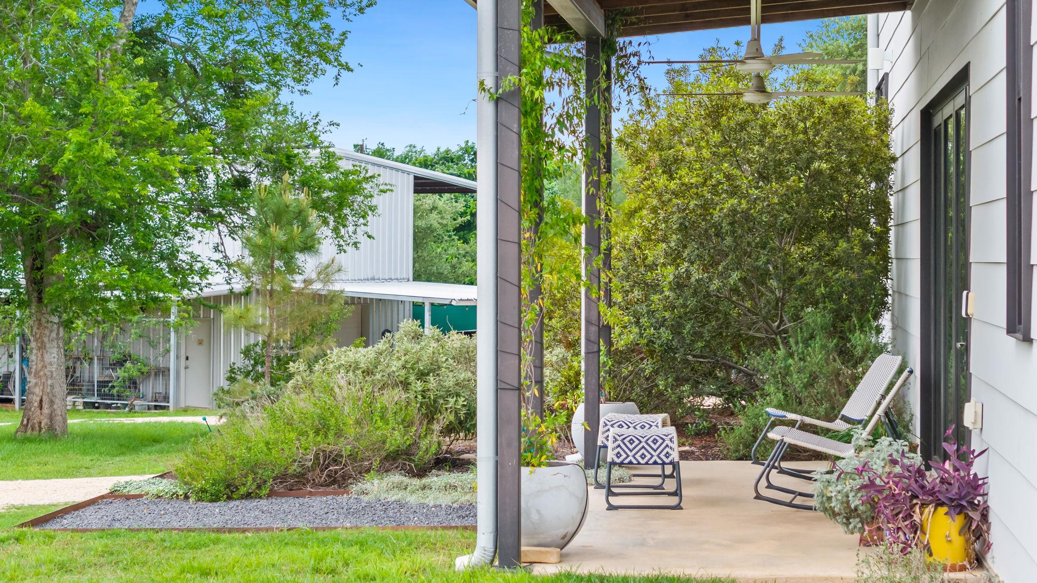 534 Old McDade Rd, Elgin, TX 78621