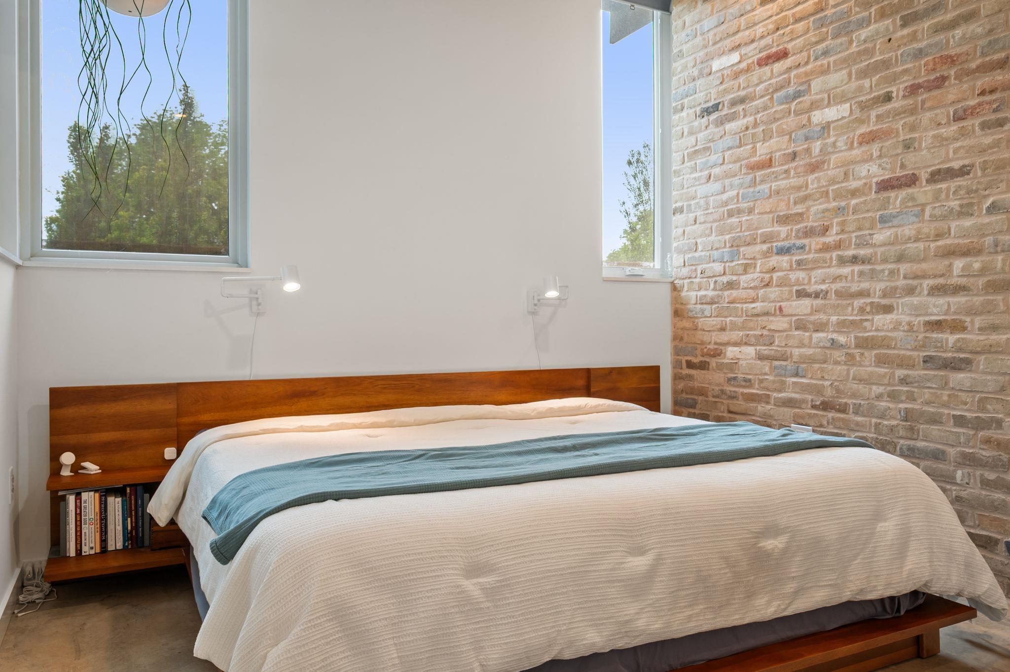 534 Old McDade Rd, Elgin, TX 78621