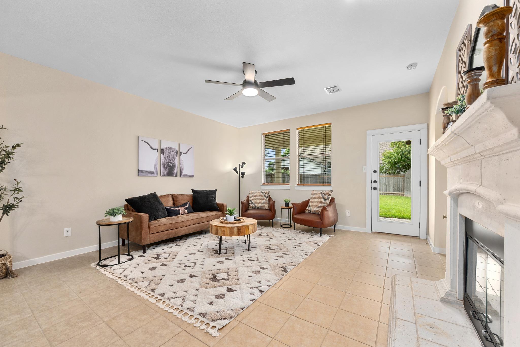 105 Rosebud Ln, Georgetown, TX 78633