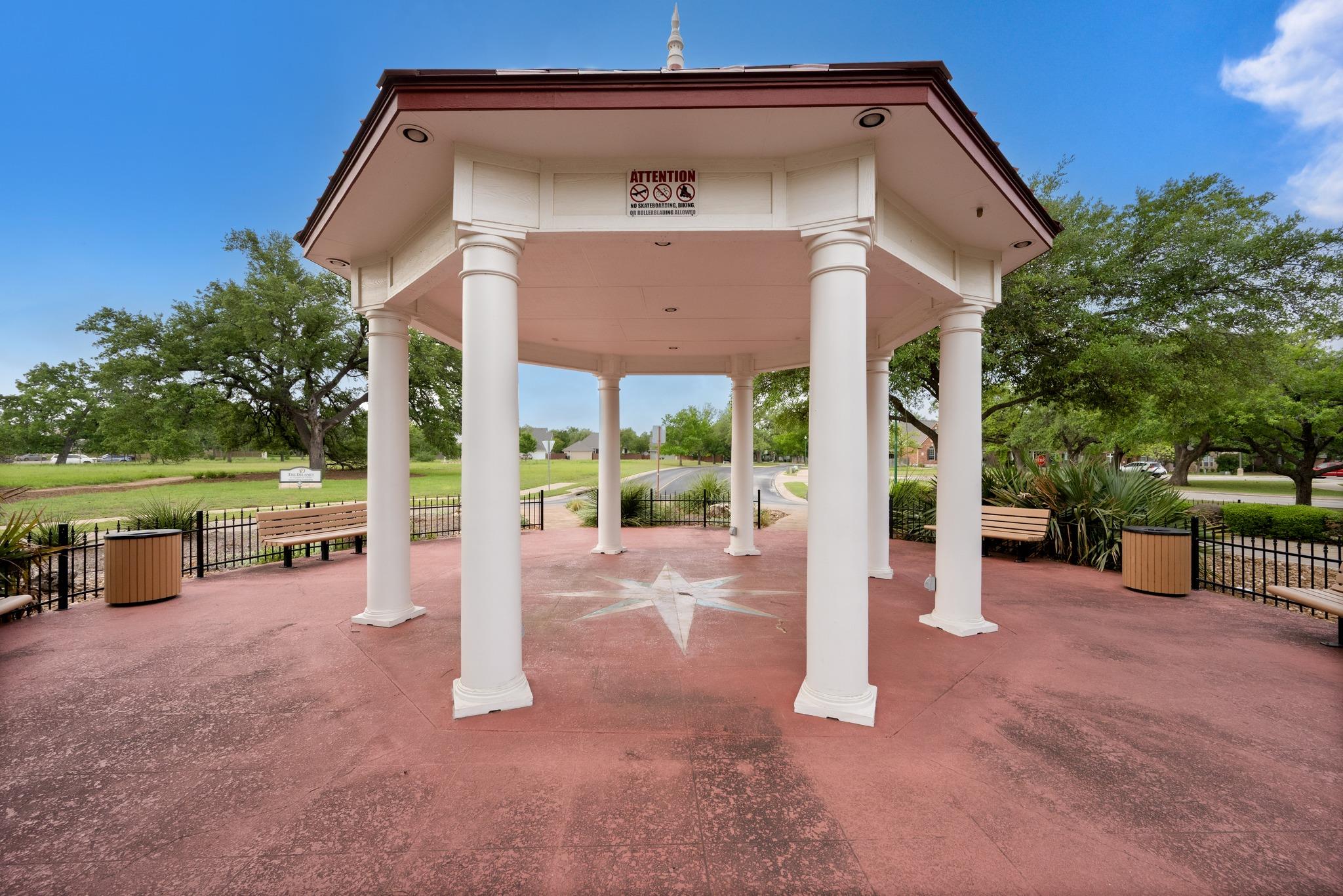 105 Rosebud Ln, Georgetown, TX 78633