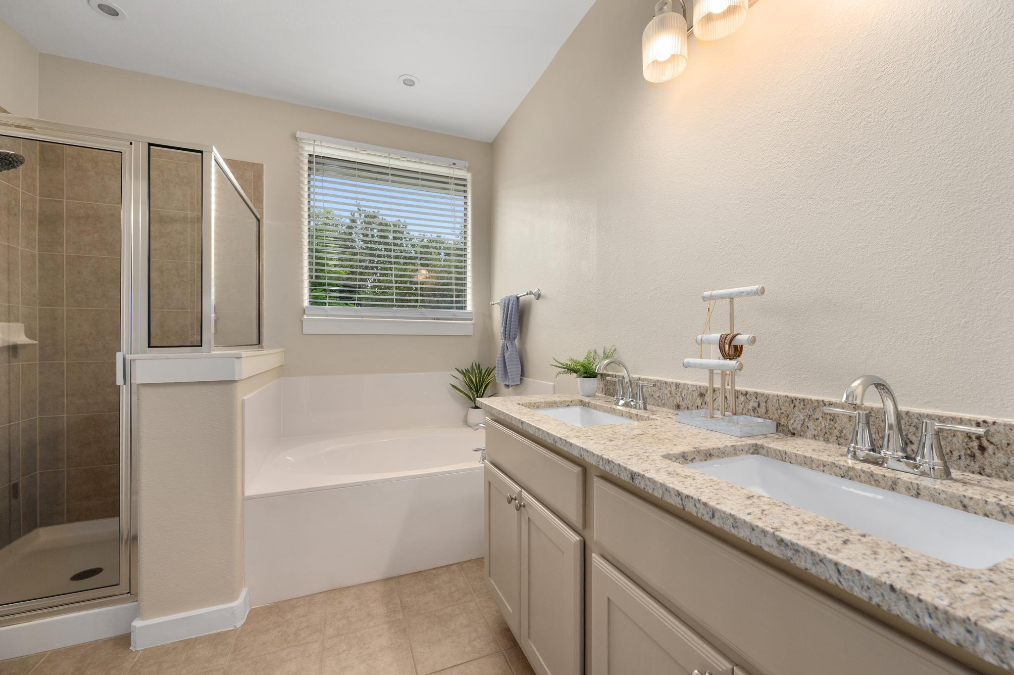 105 Rosebud Ln, Georgetown, TX 78633