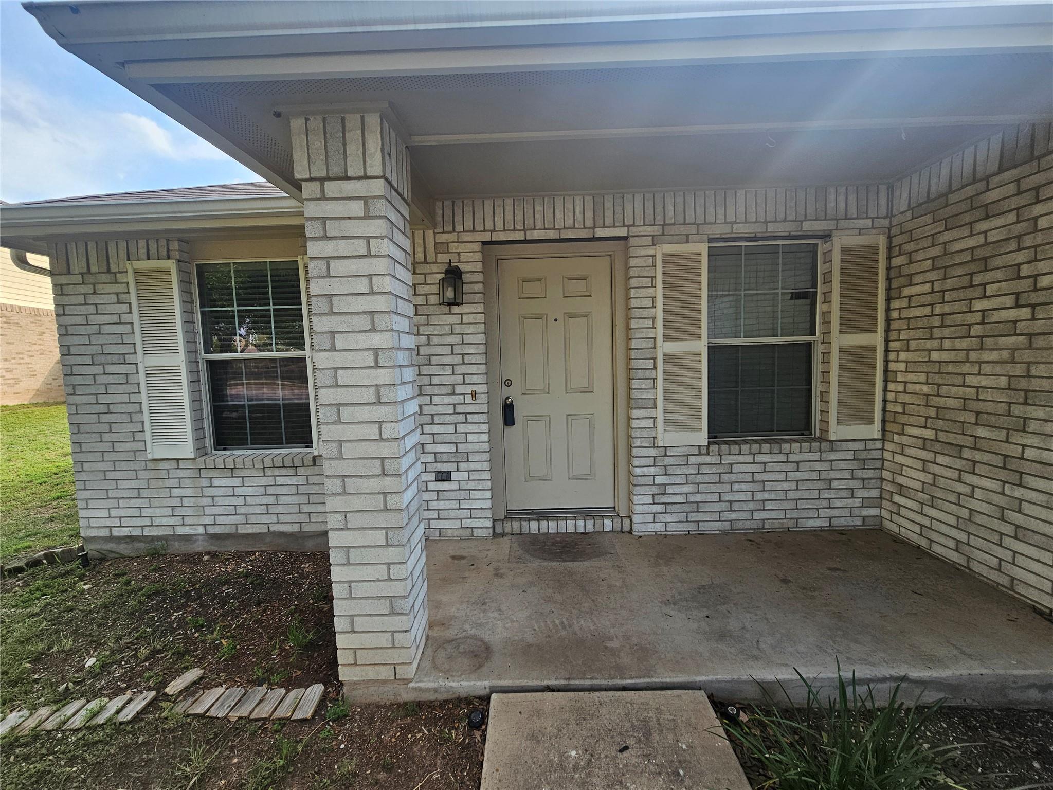 201 Bluebonnet Trl, Leander, TX 78641