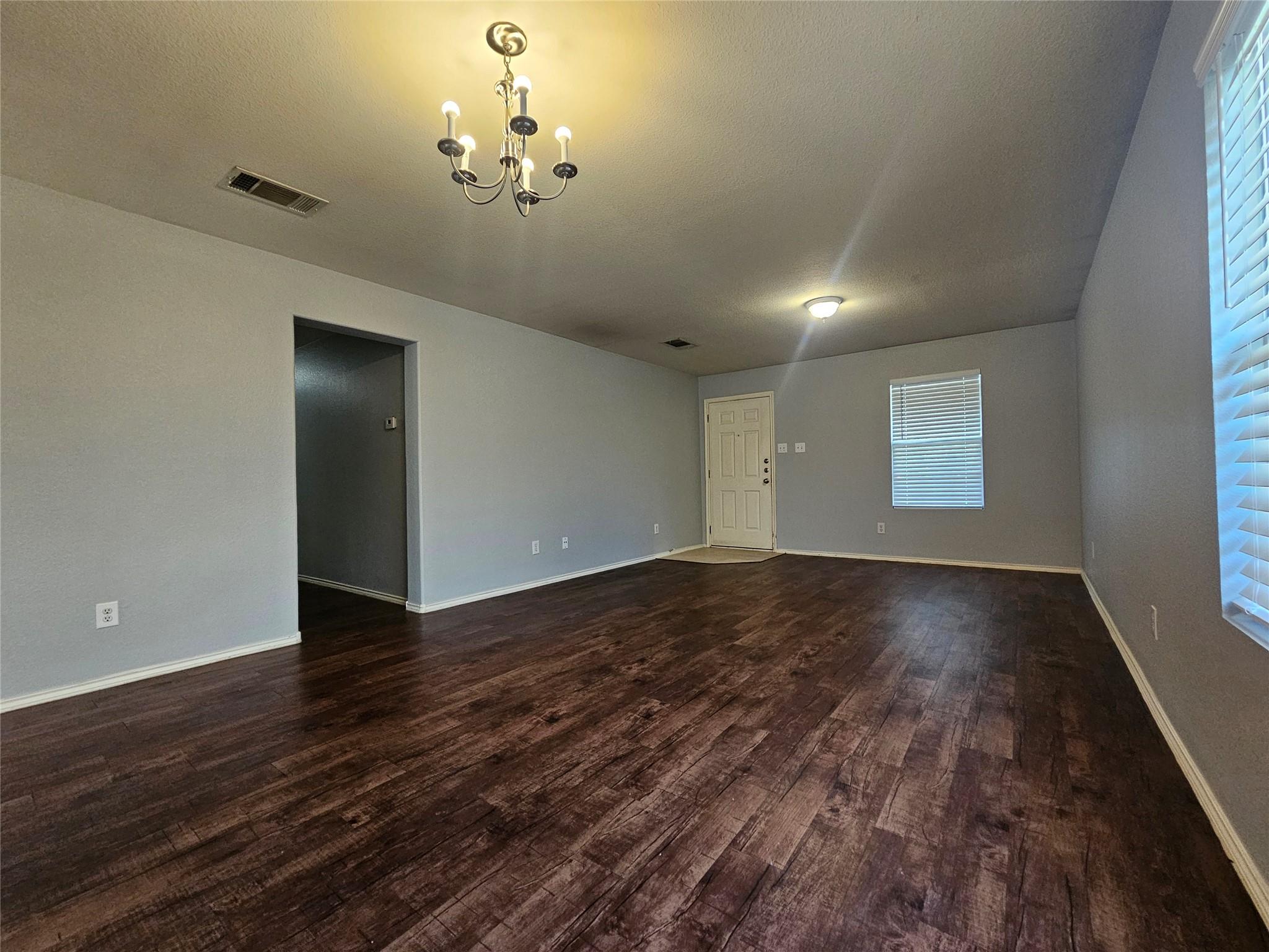 201 Bluebonnet Trl, Leander, TX 78641