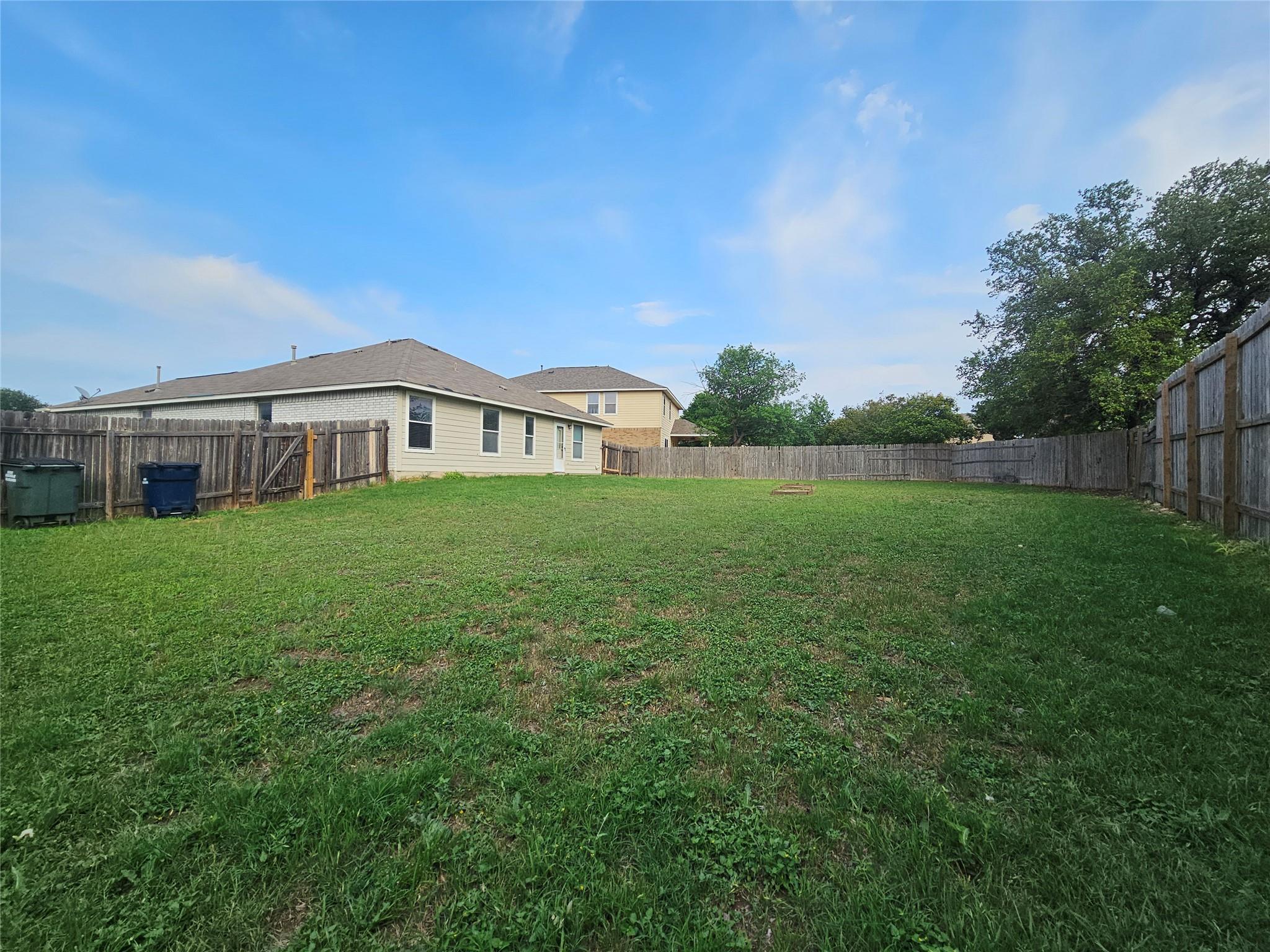 201 Bluebonnet Trl, Leander, TX 78641
