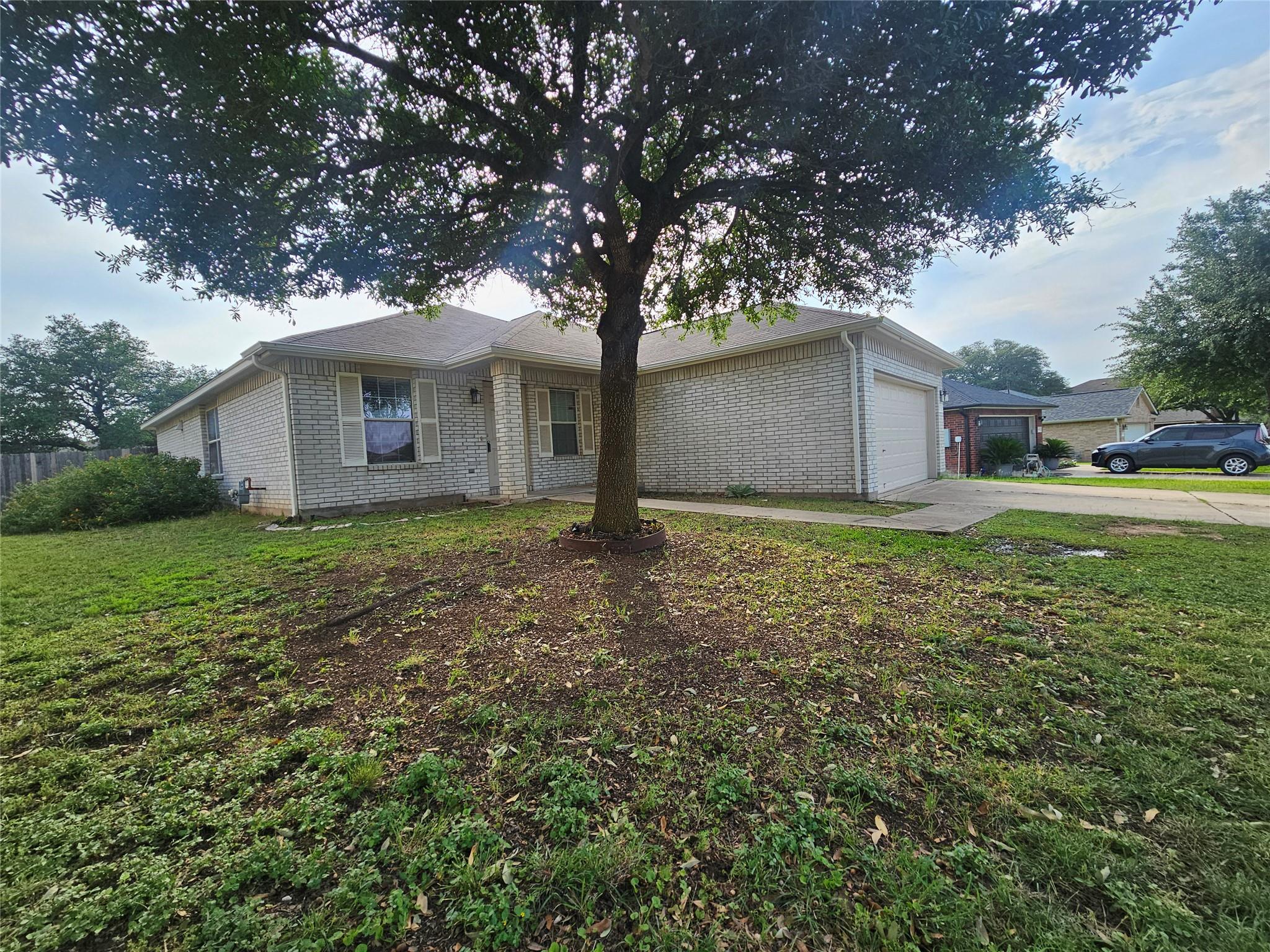 201 Bluebonnet Trl, Leander, TX 78641