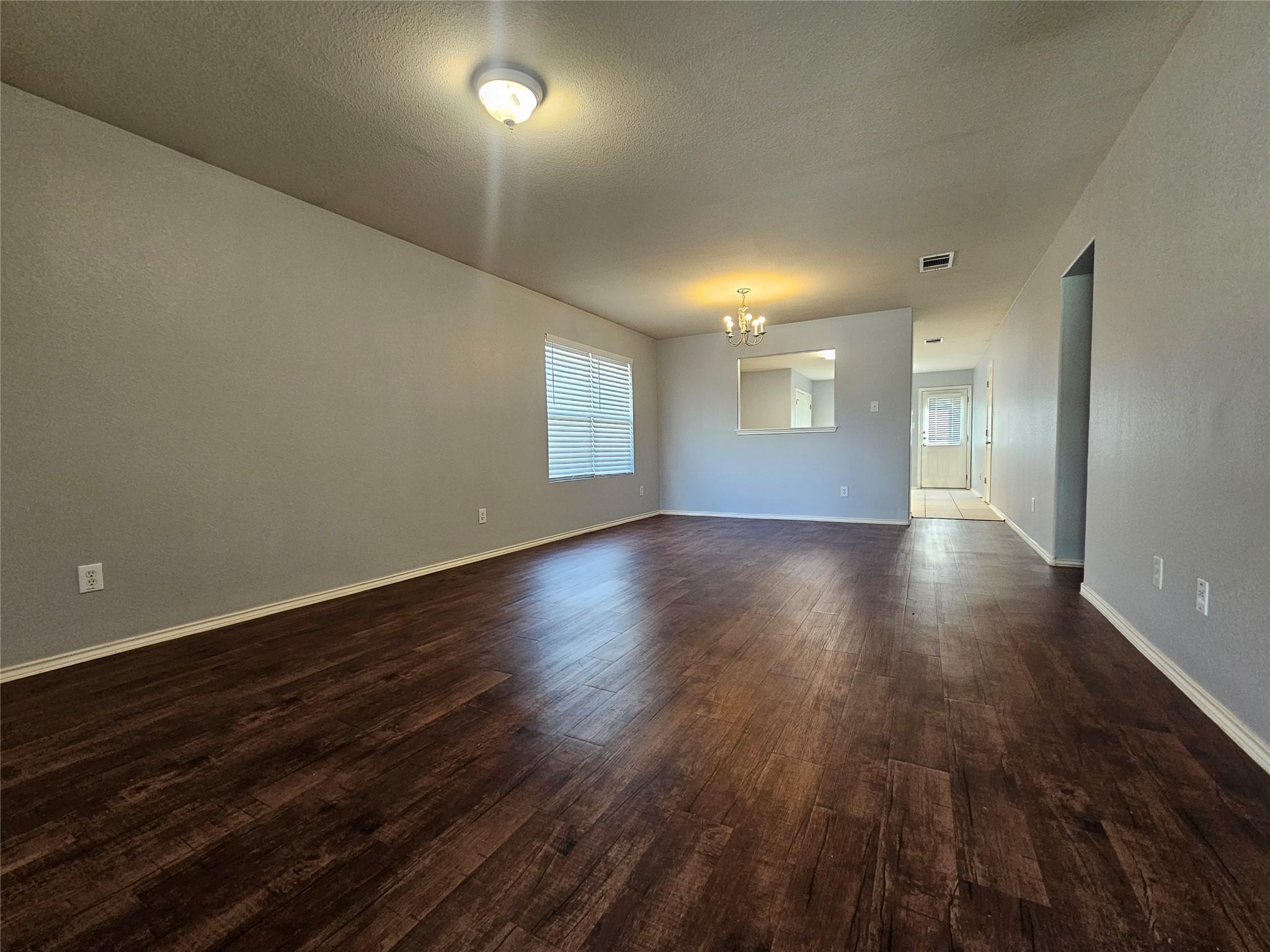 201 Bluebonnet Trl, Leander, TX 78641