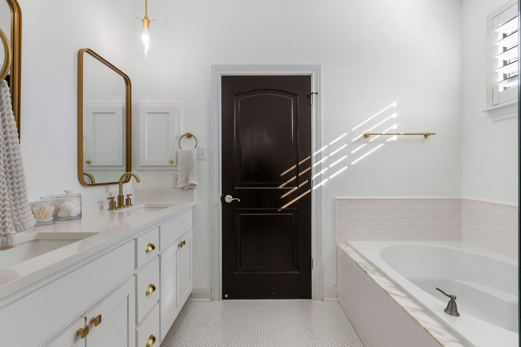 4633 Page St, Austin, TX 78723