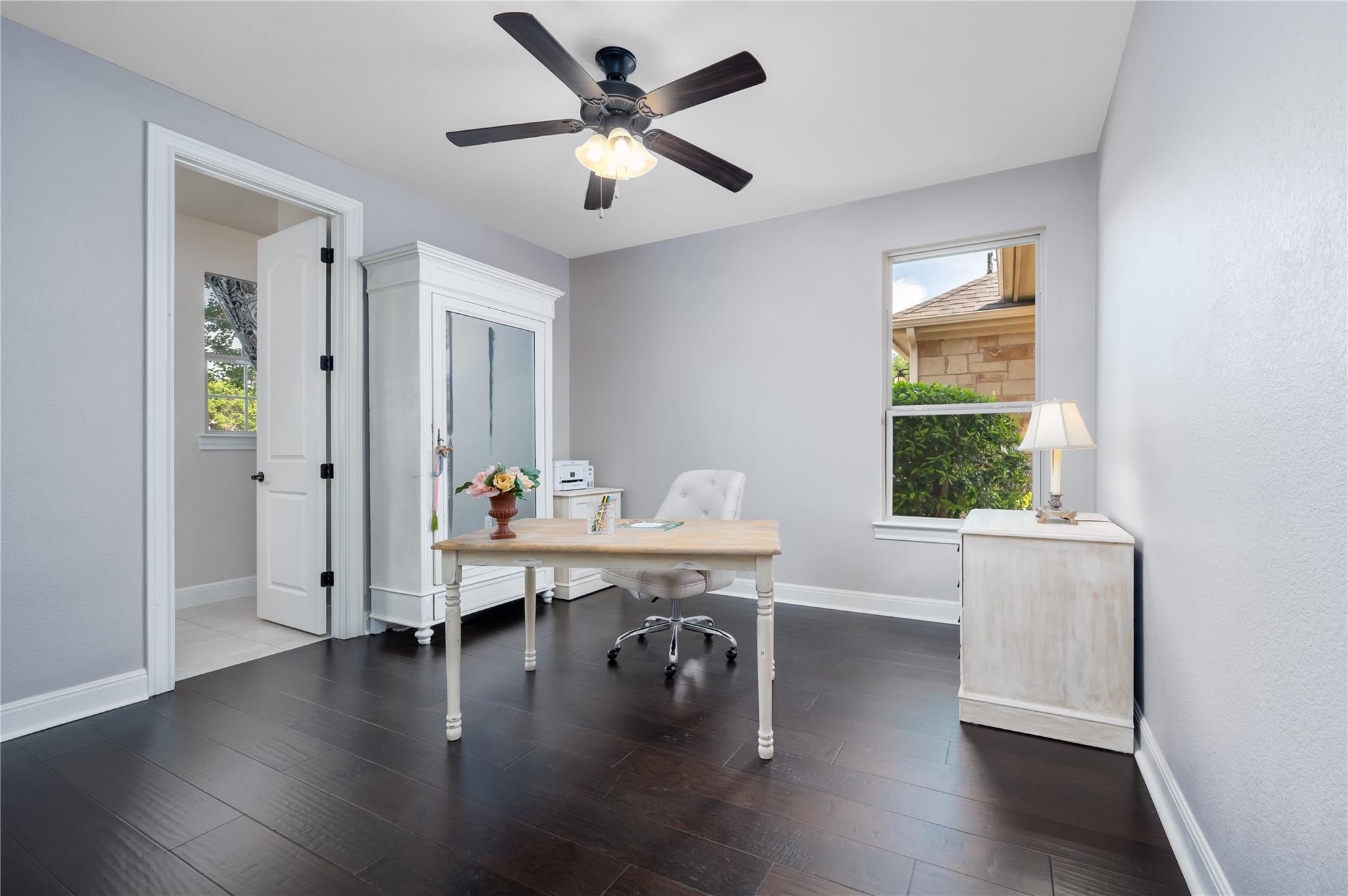 5129 Diamante Dr, Spicewood, TX 78669