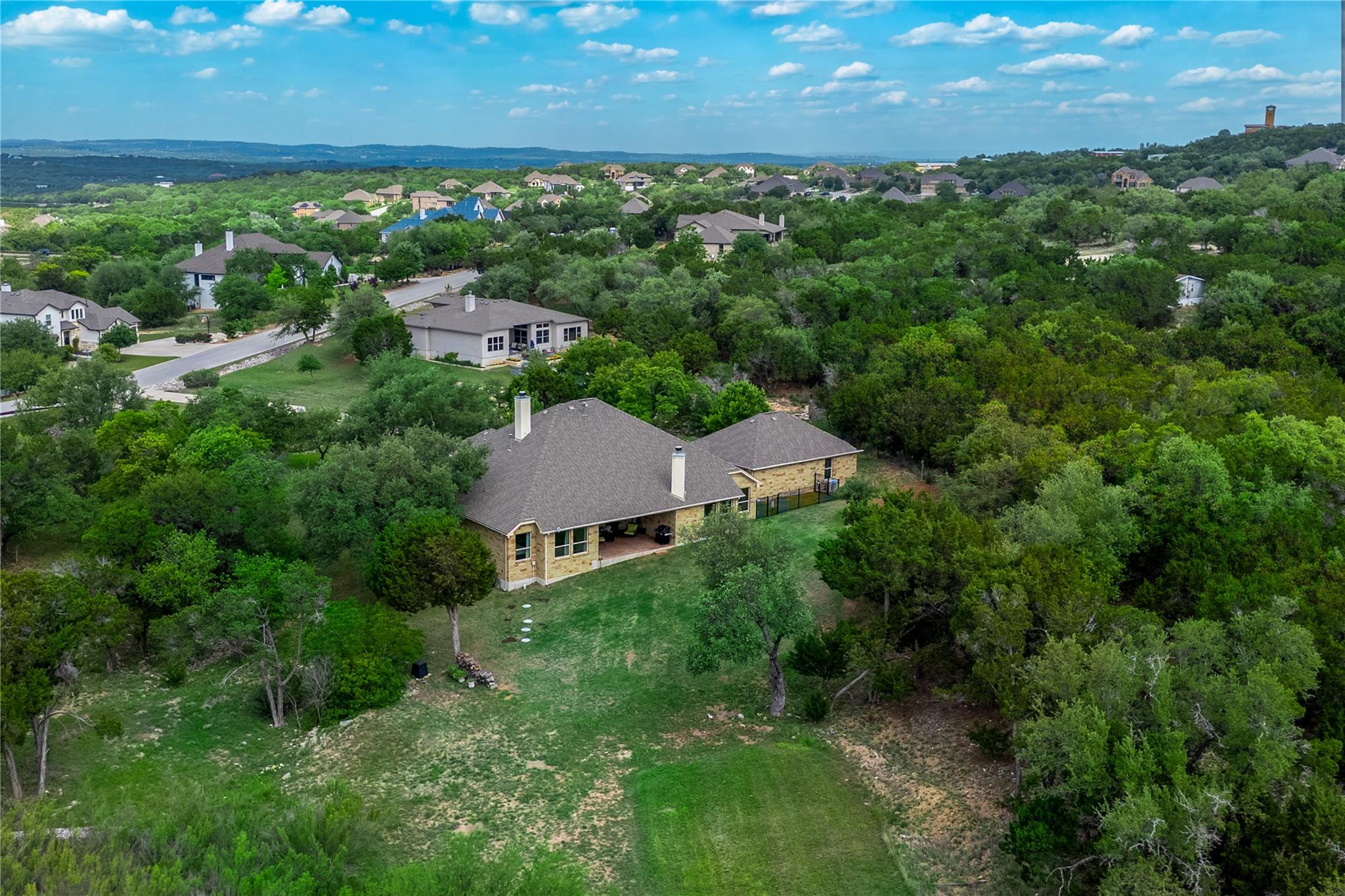 5129 Diamante Dr, Spicewood, TX 78669