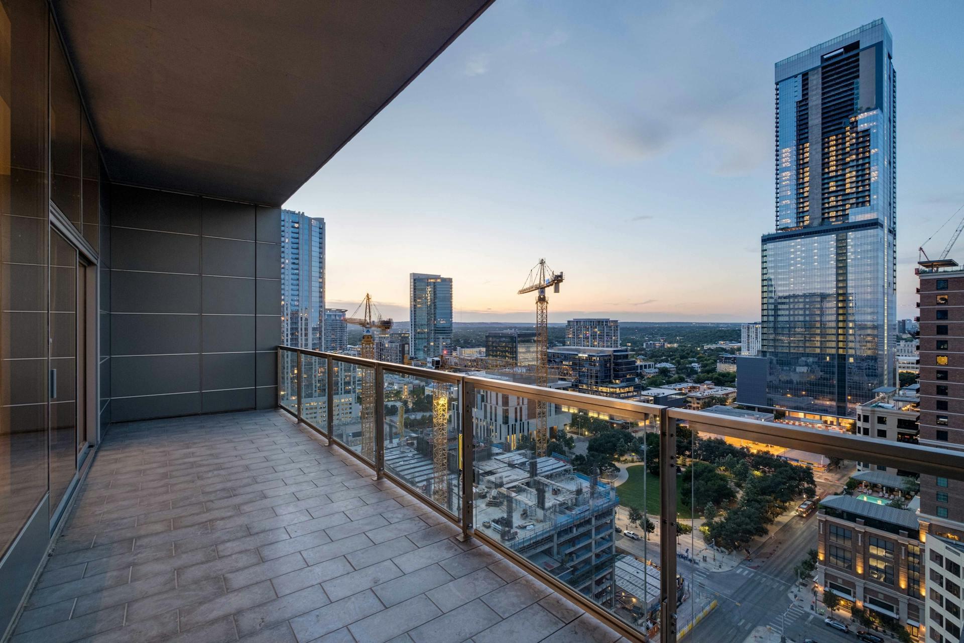 210 Lavaca St # 2105, Austin, TX 78701