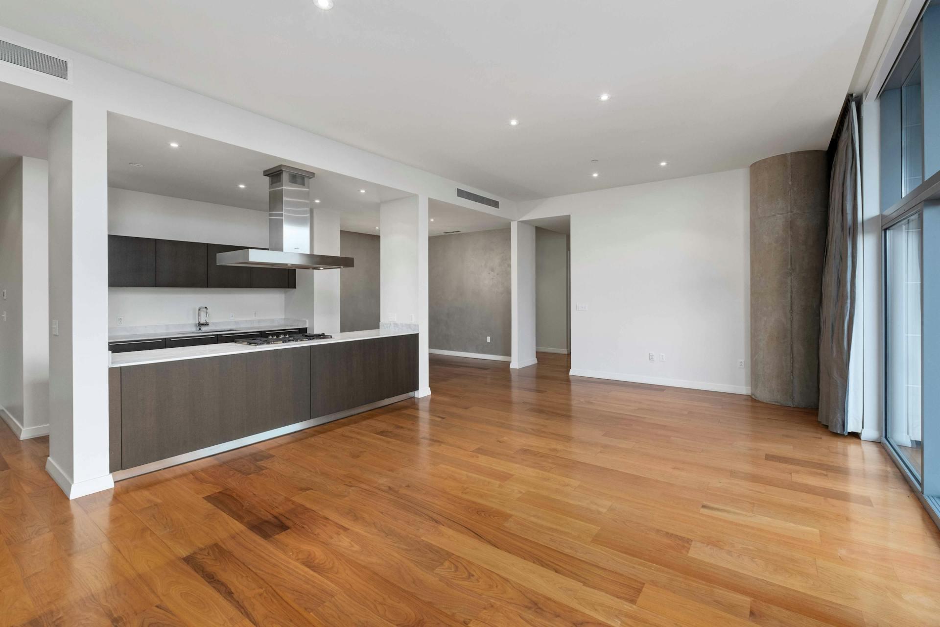 210 Lavaca St # 2105, Austin, TX 78701