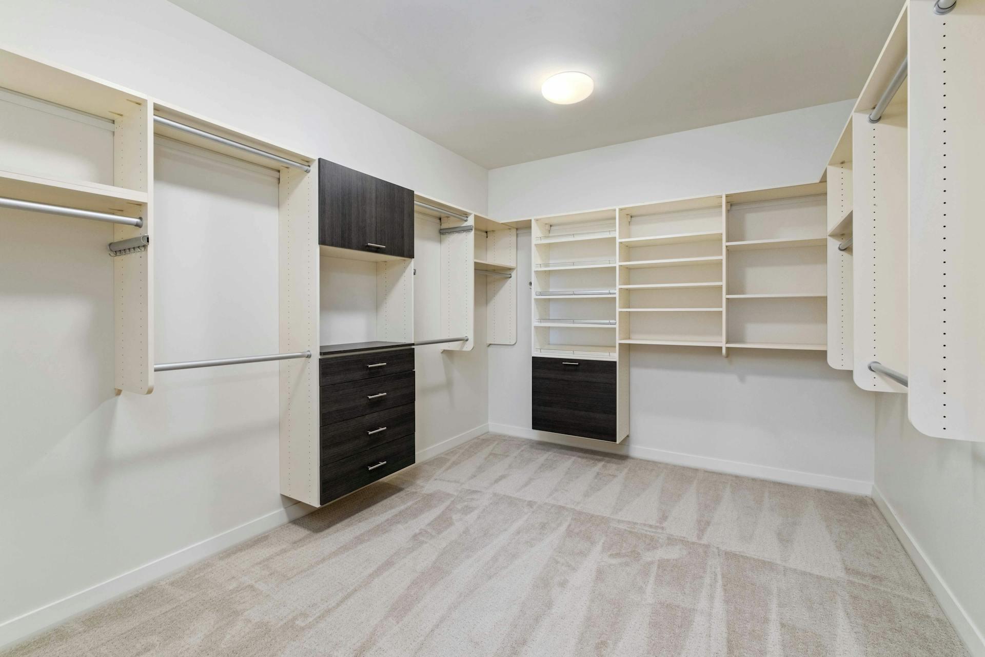 210 Lavaca St # 2105, Austin, TX 78701