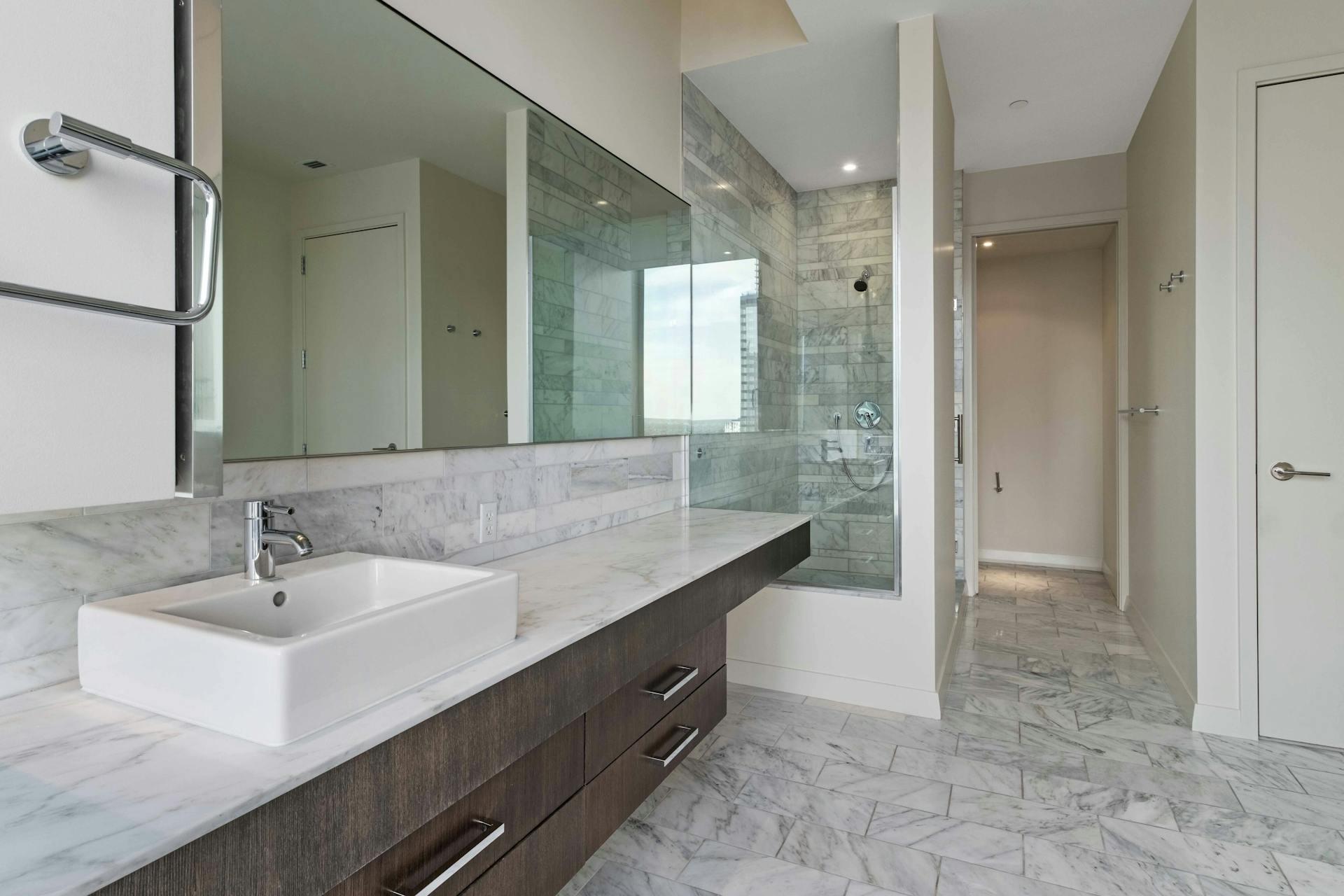 210 Lavaca St # 2105, Austin, TX 78701