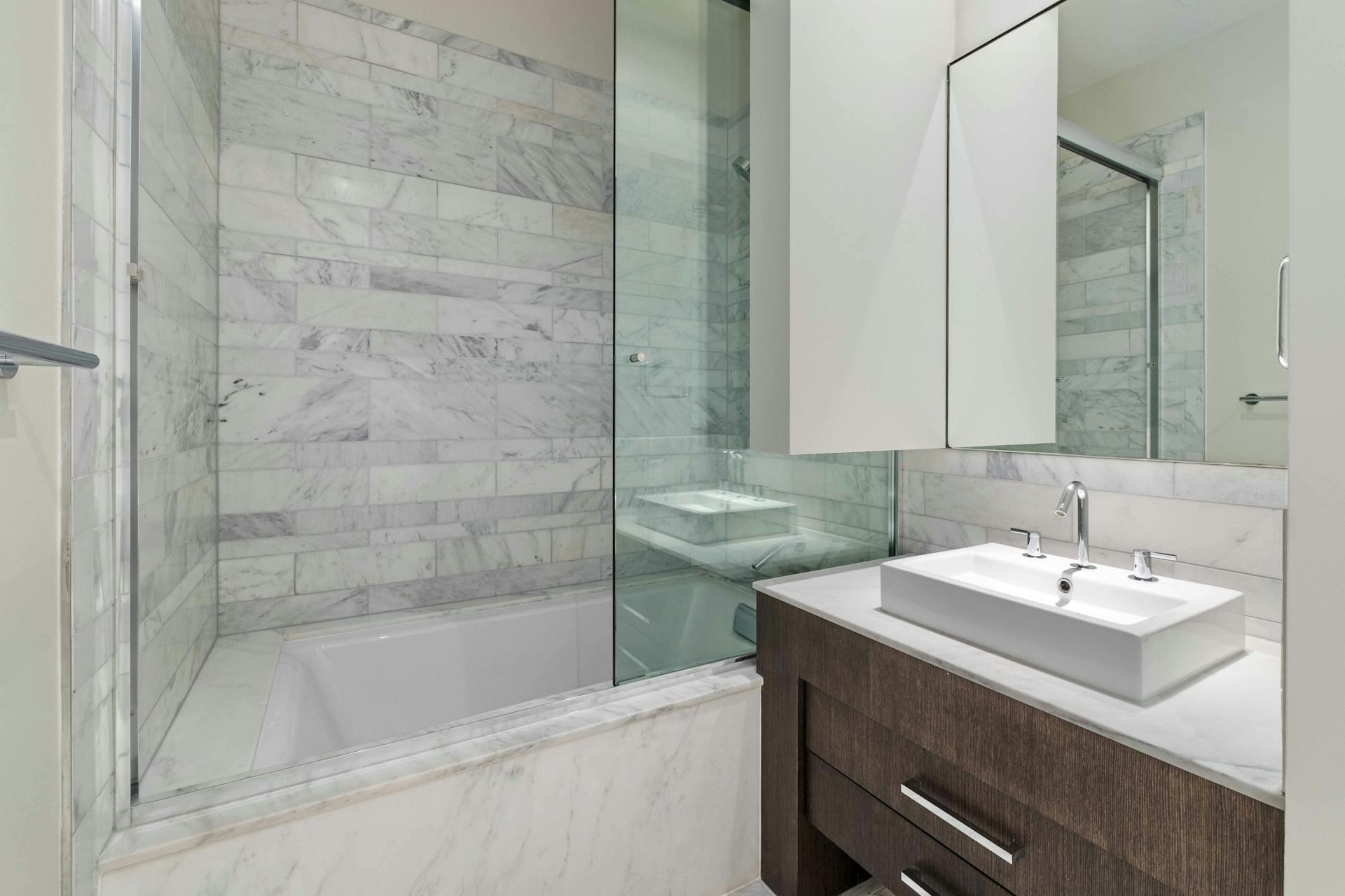 210 Lavaca St # 2105, Austin, TX 78701