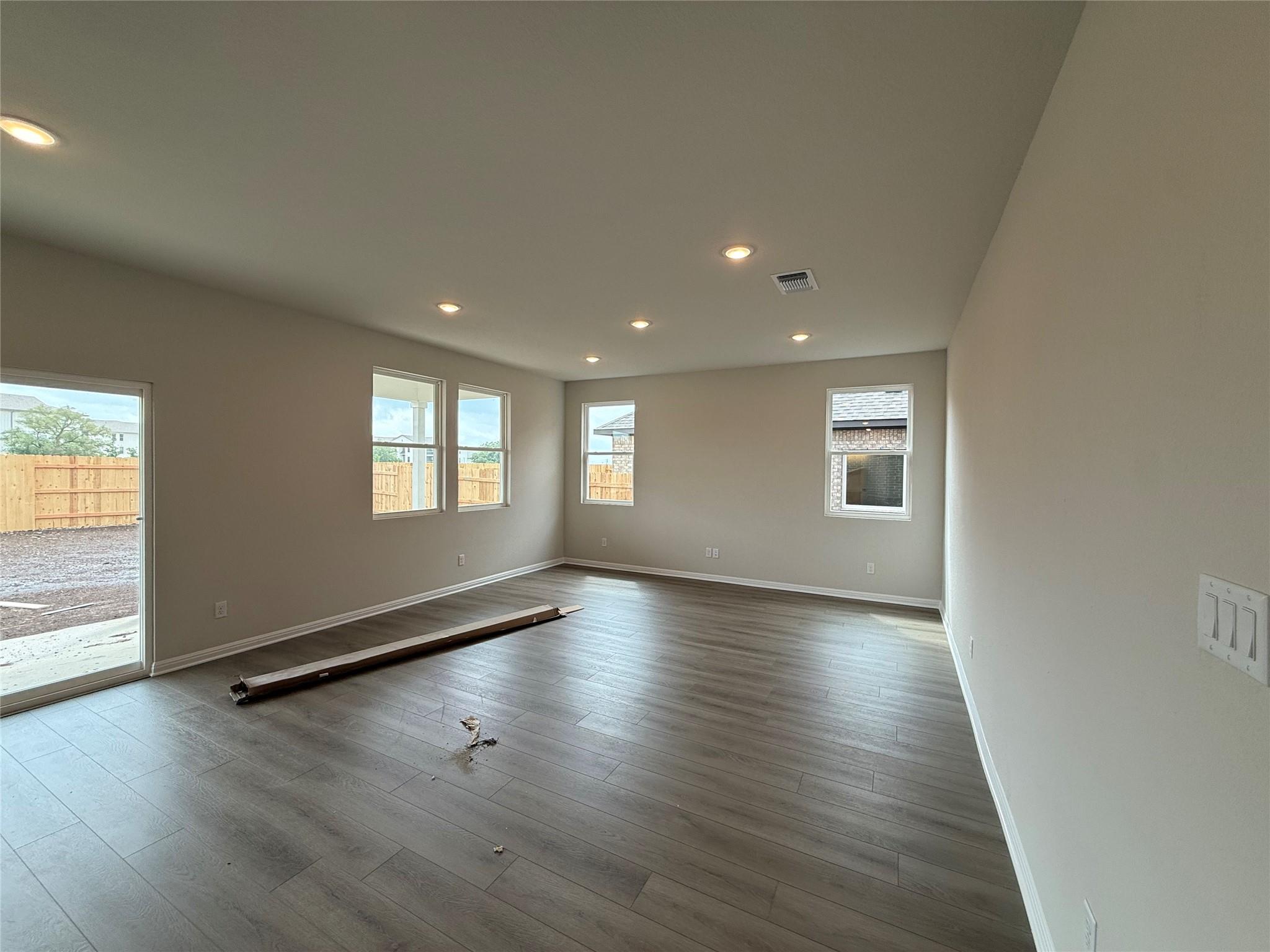 1041 Sienna Bear Rd, Georgetown, TX 78633