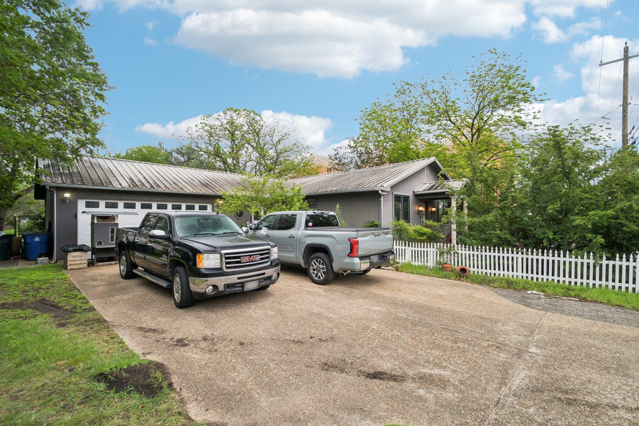 4411 Banister Ln, Austin, TX 78745