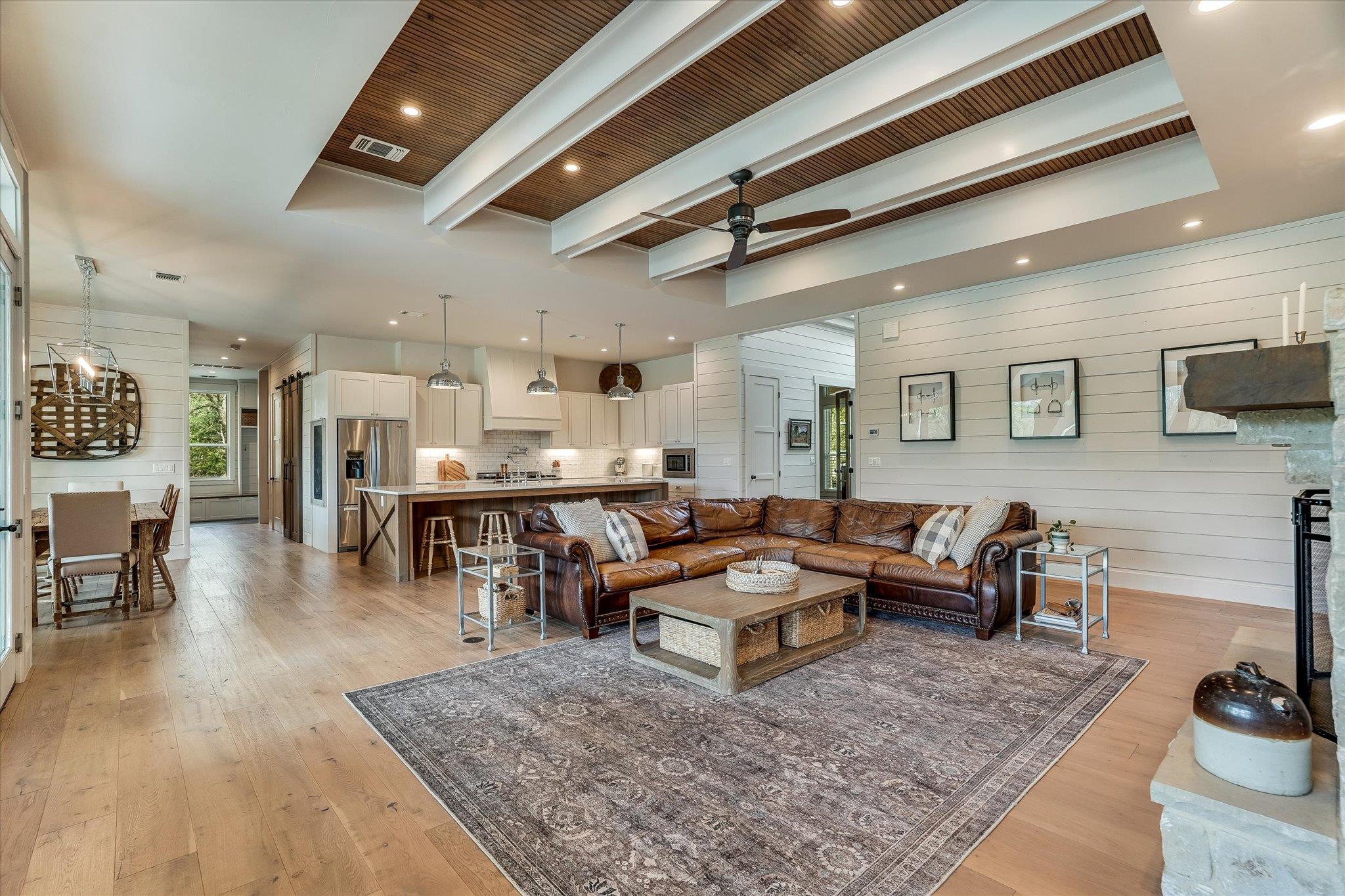 328 Barberry Park, Driftwood, TX 78619