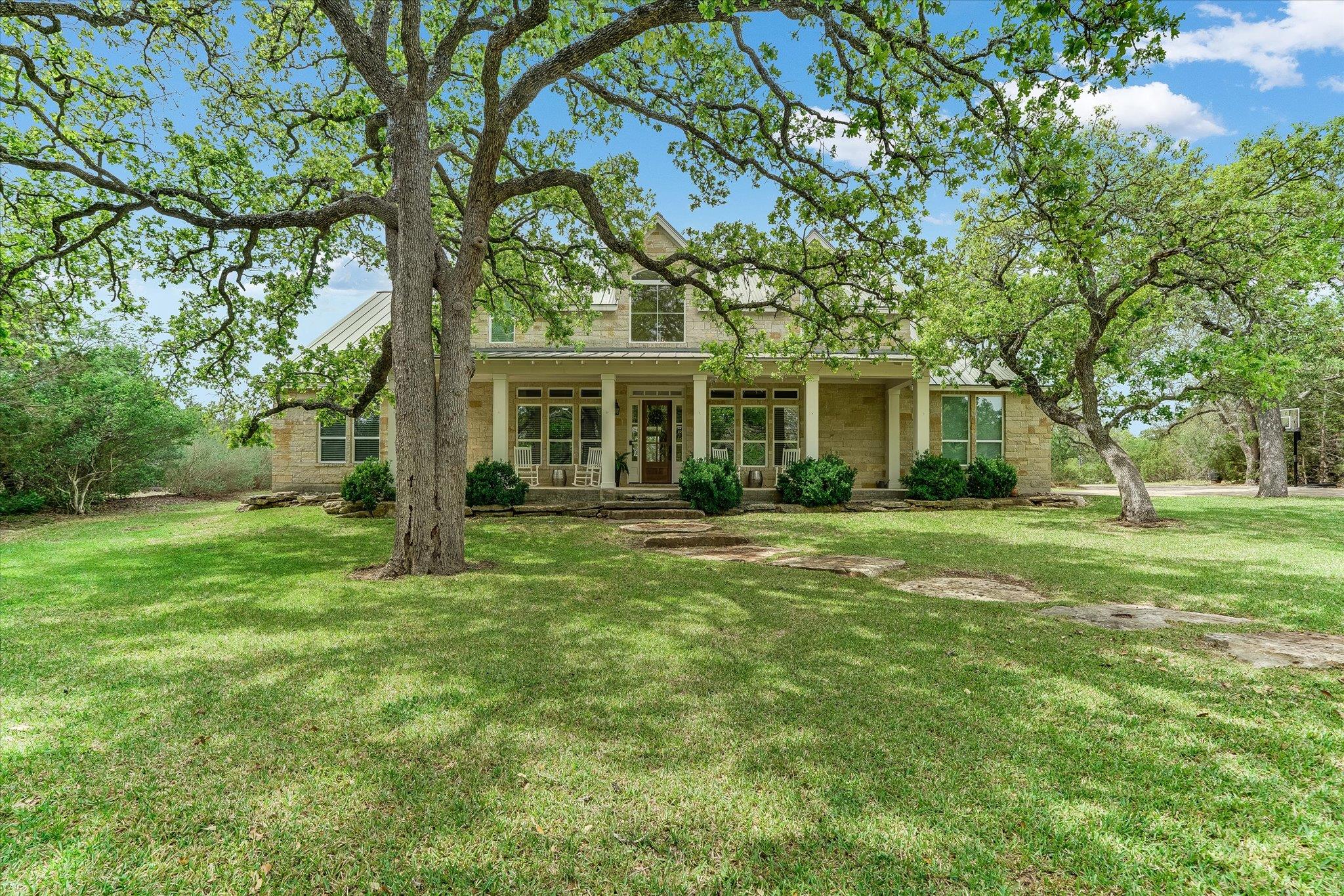 328 Barberry Park, Driftwood, TX 78619