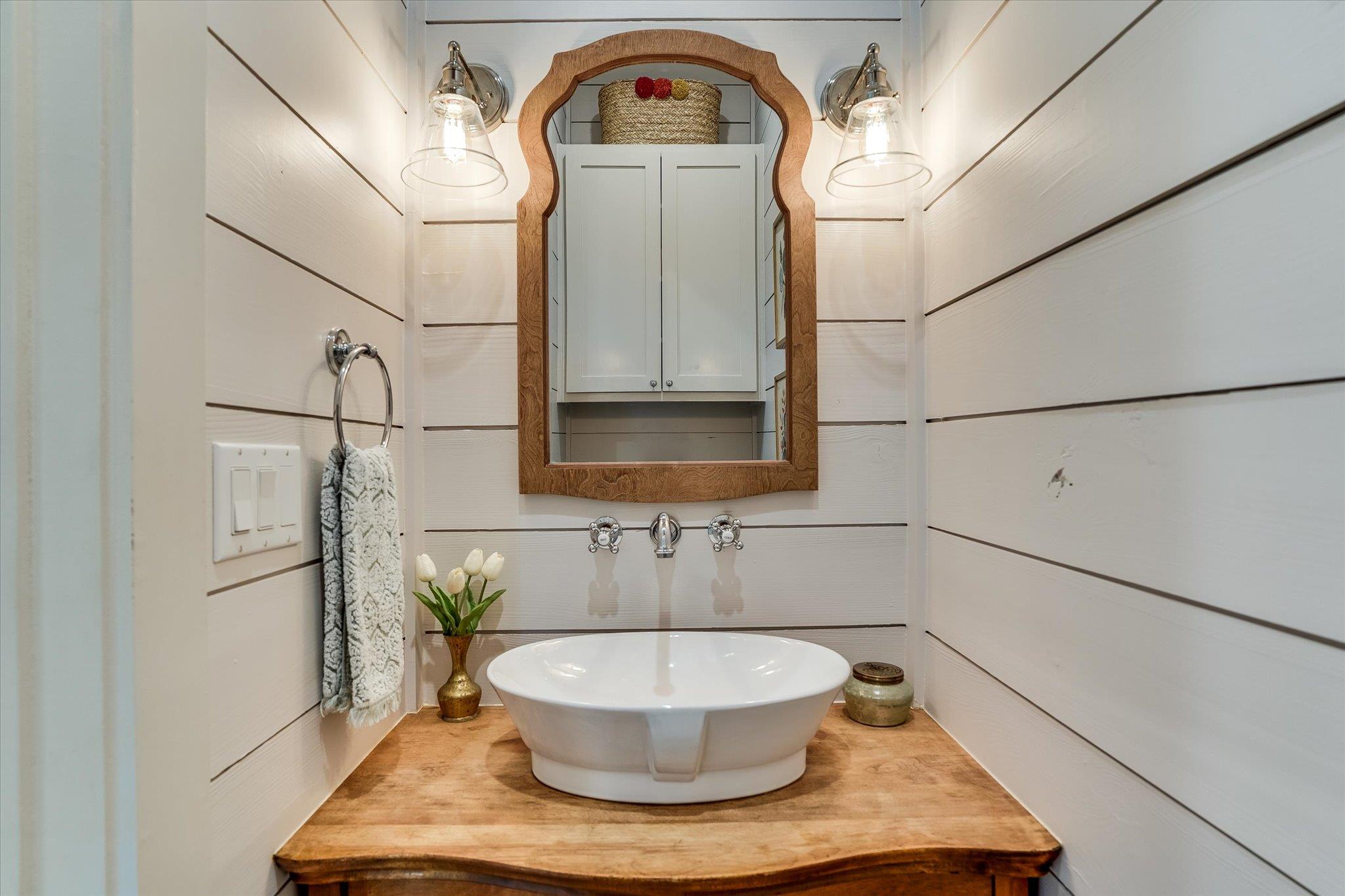 328 Barberry Park, Driftwood, TX 78619