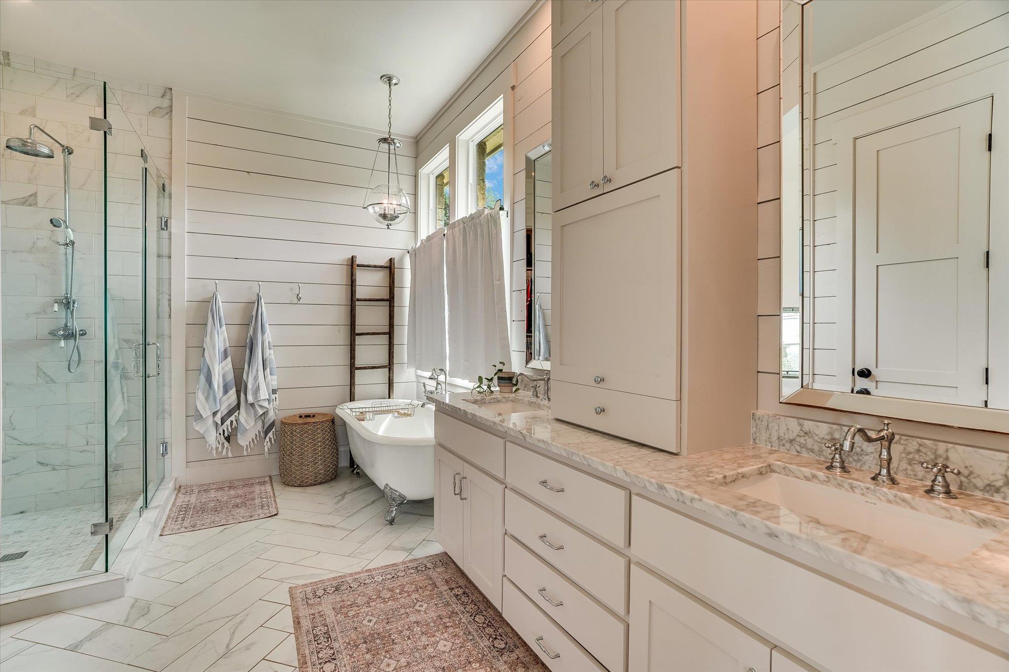 328 Barberry Park, Driftwood, TX 78619