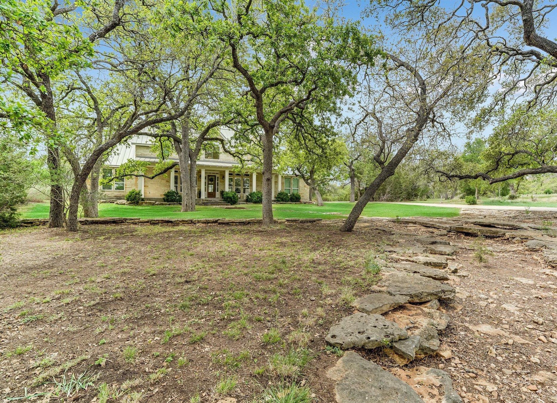 328 Barberry Park, Driftwood, TX 78619