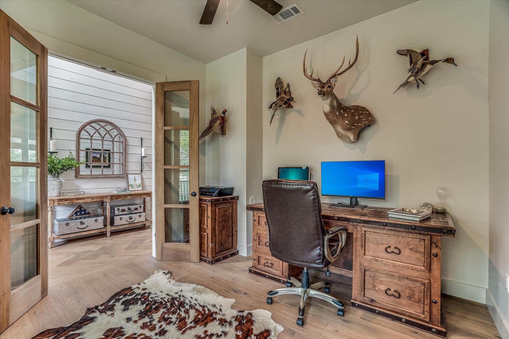 328 Barberry Park, Driftwood, TX 78619