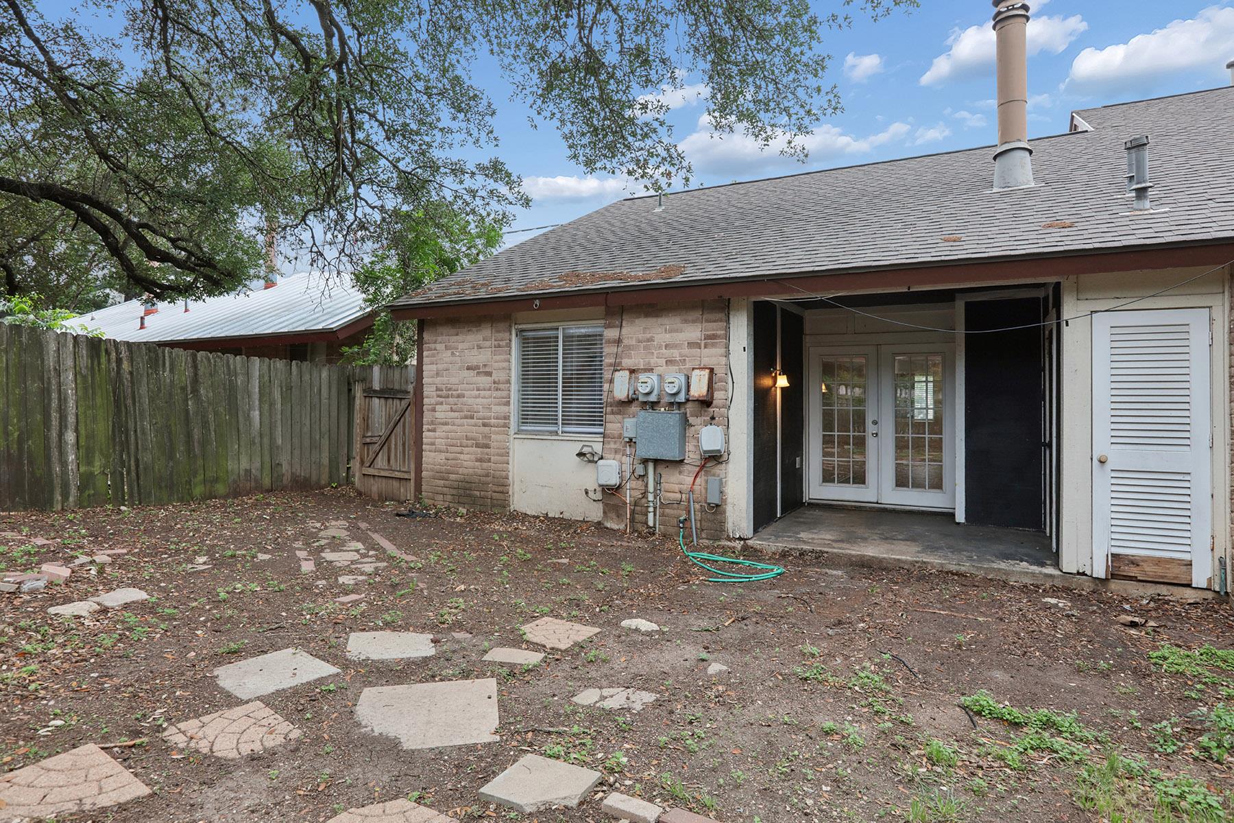 6803 Woodhue Dr # B, Austin, TX 78745