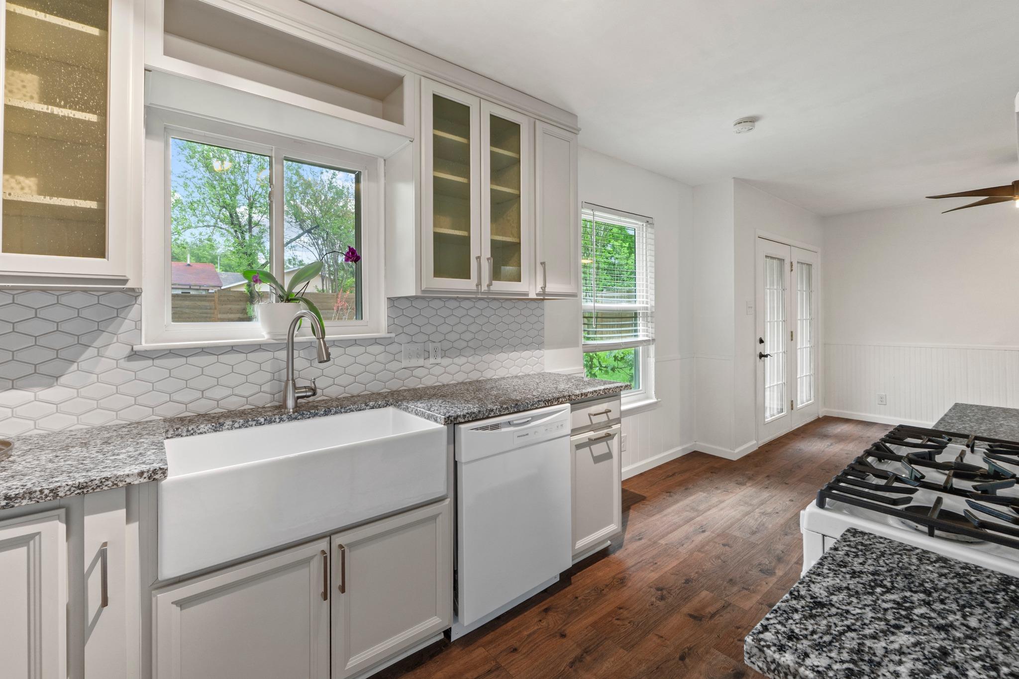 5811 Glenhollow Path, Austin, TX 78745