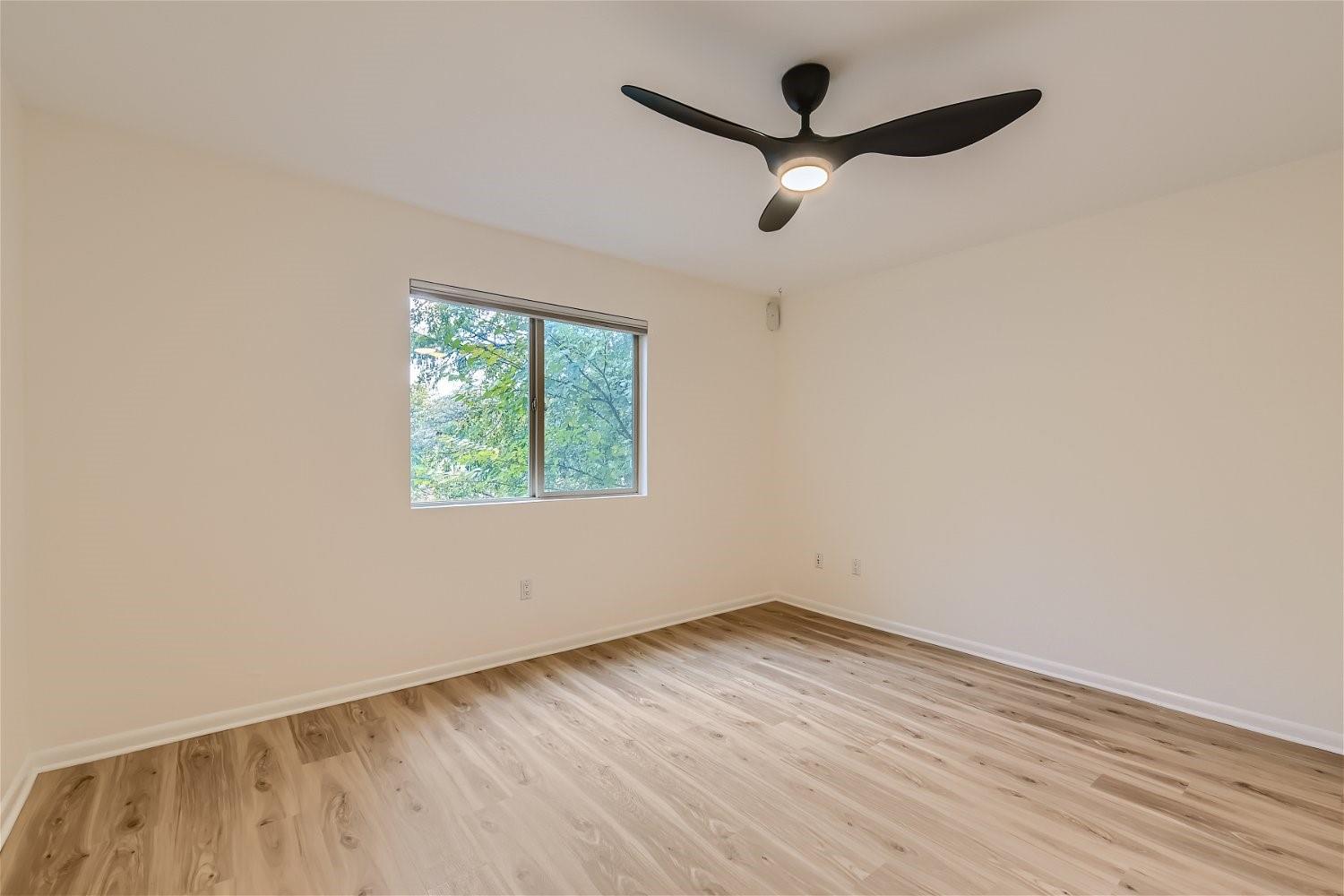 41 Waller St # 207, Austin, TX 78702