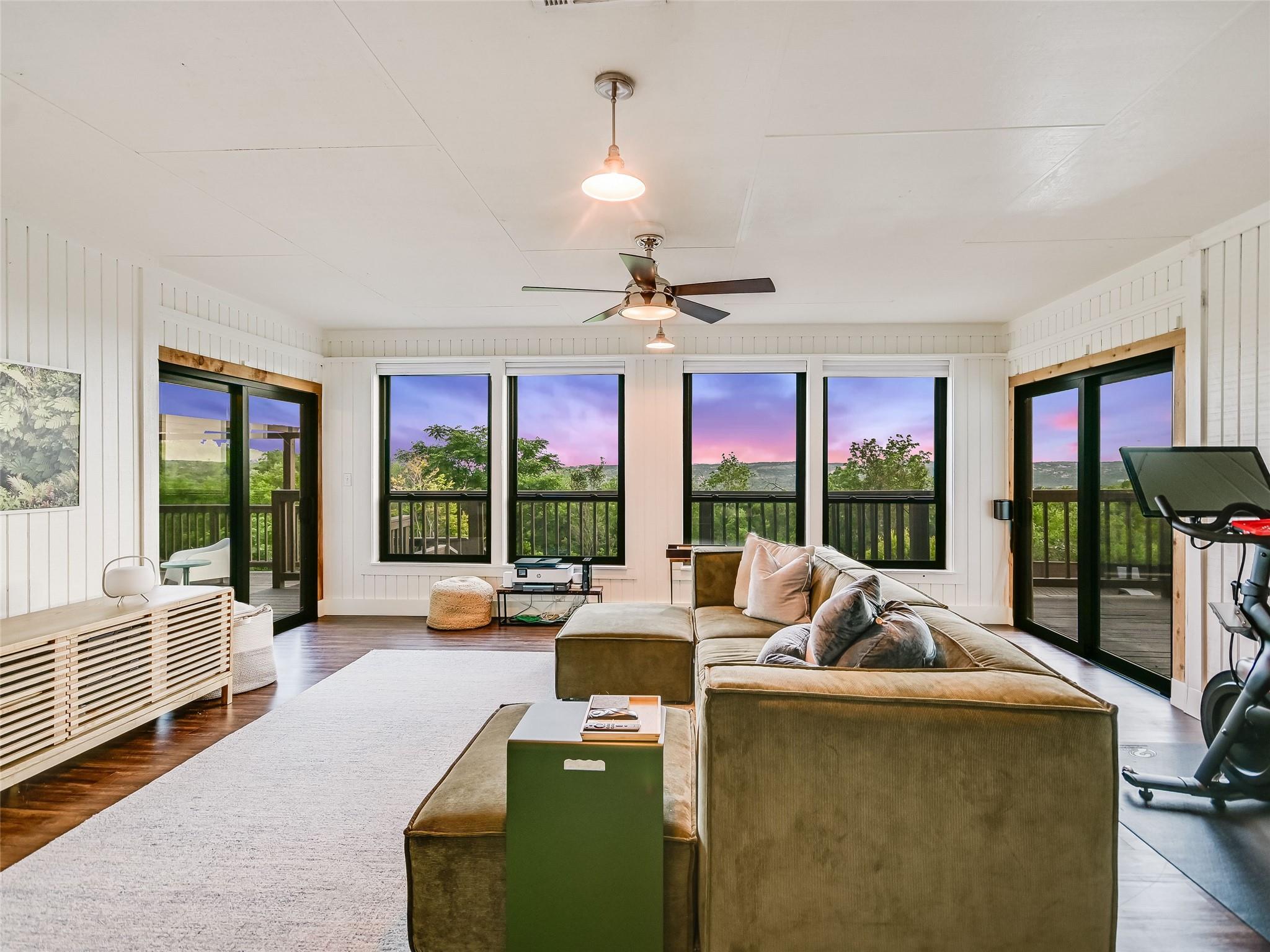 1304 Canoe Brook Dr, Austin, TX 78746