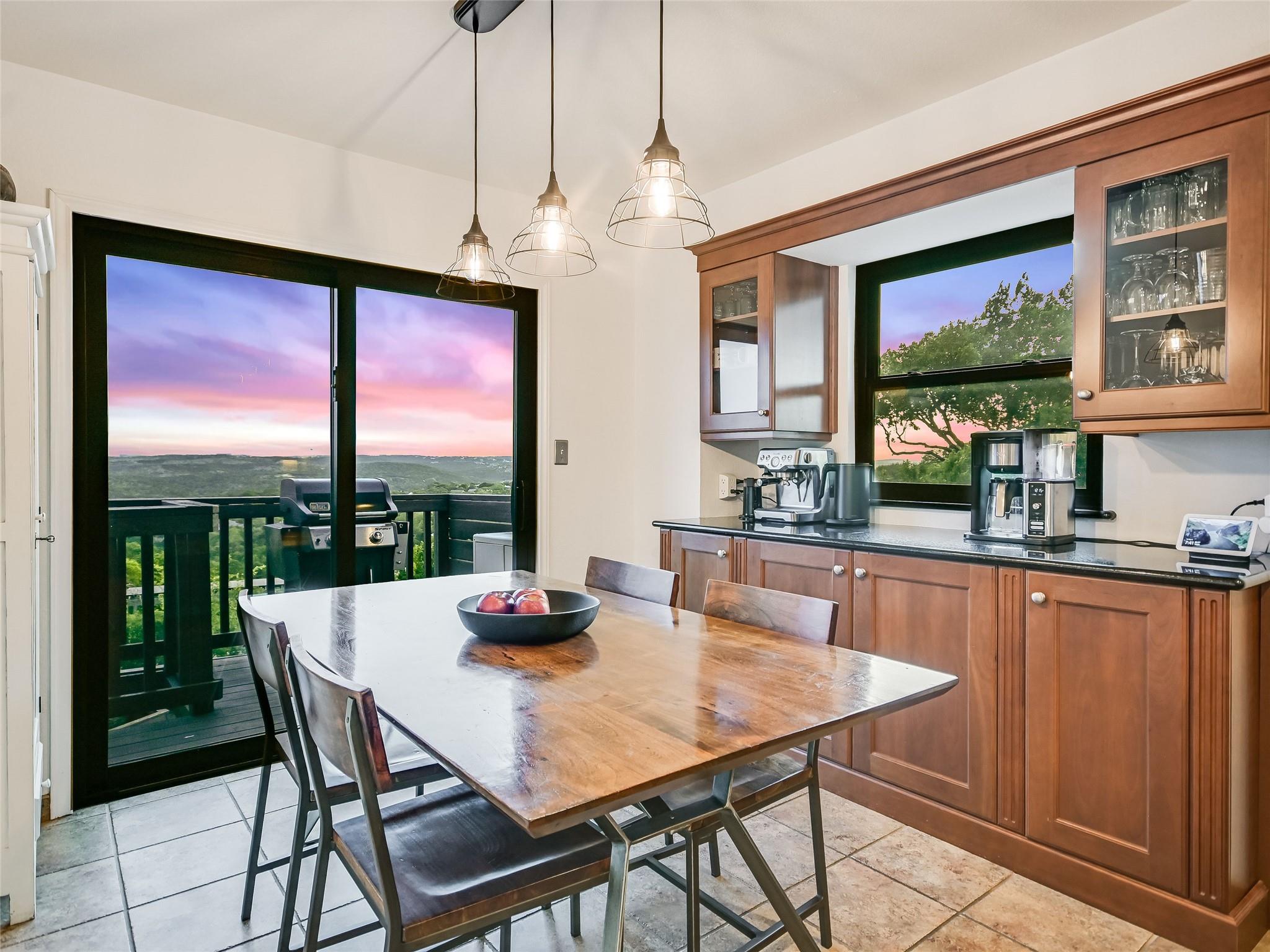 1304 Canoe Brook Dr, Austin, TX 78746