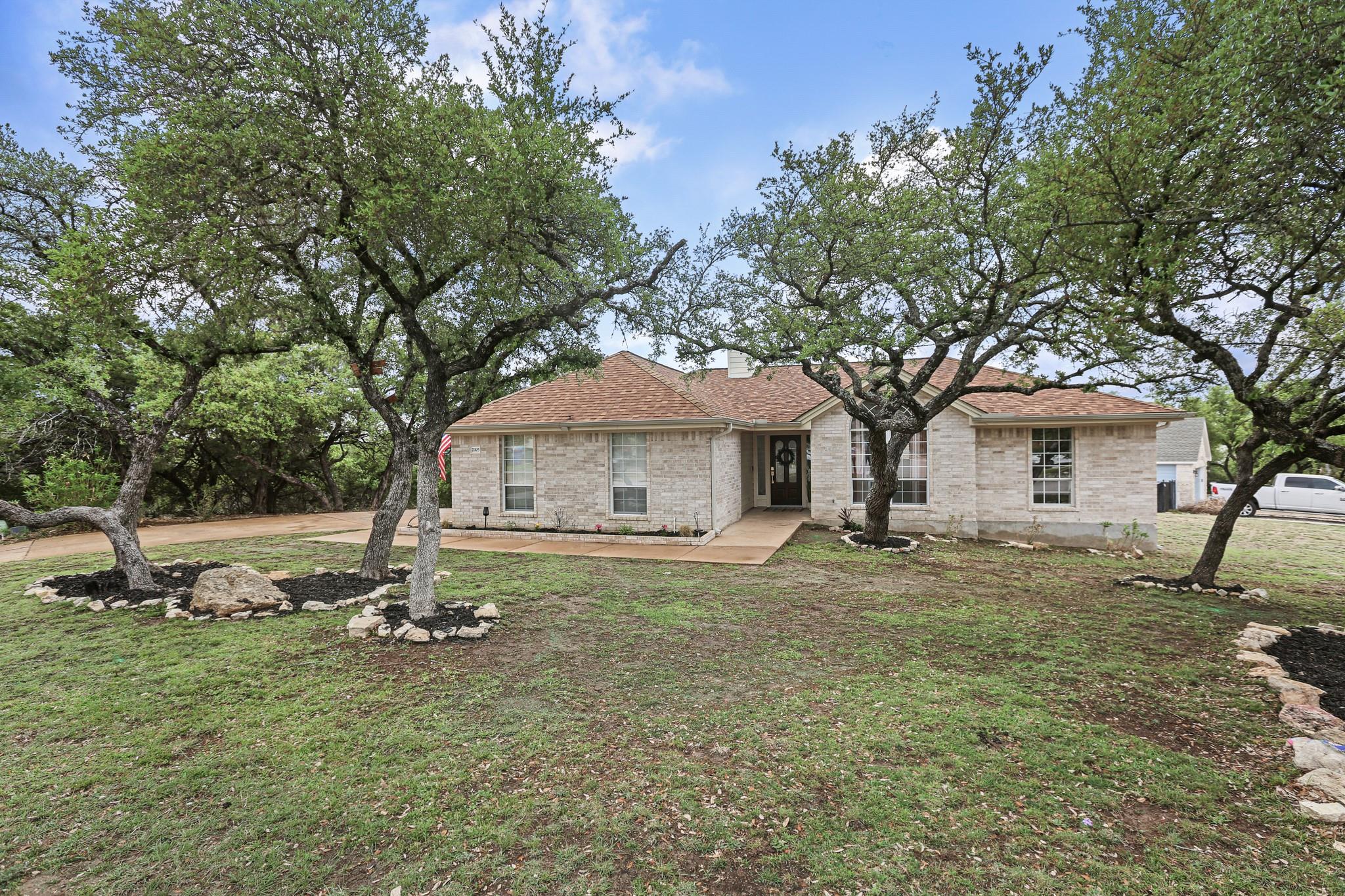 21105 Newport Cv, Lago Vista, TX 78645