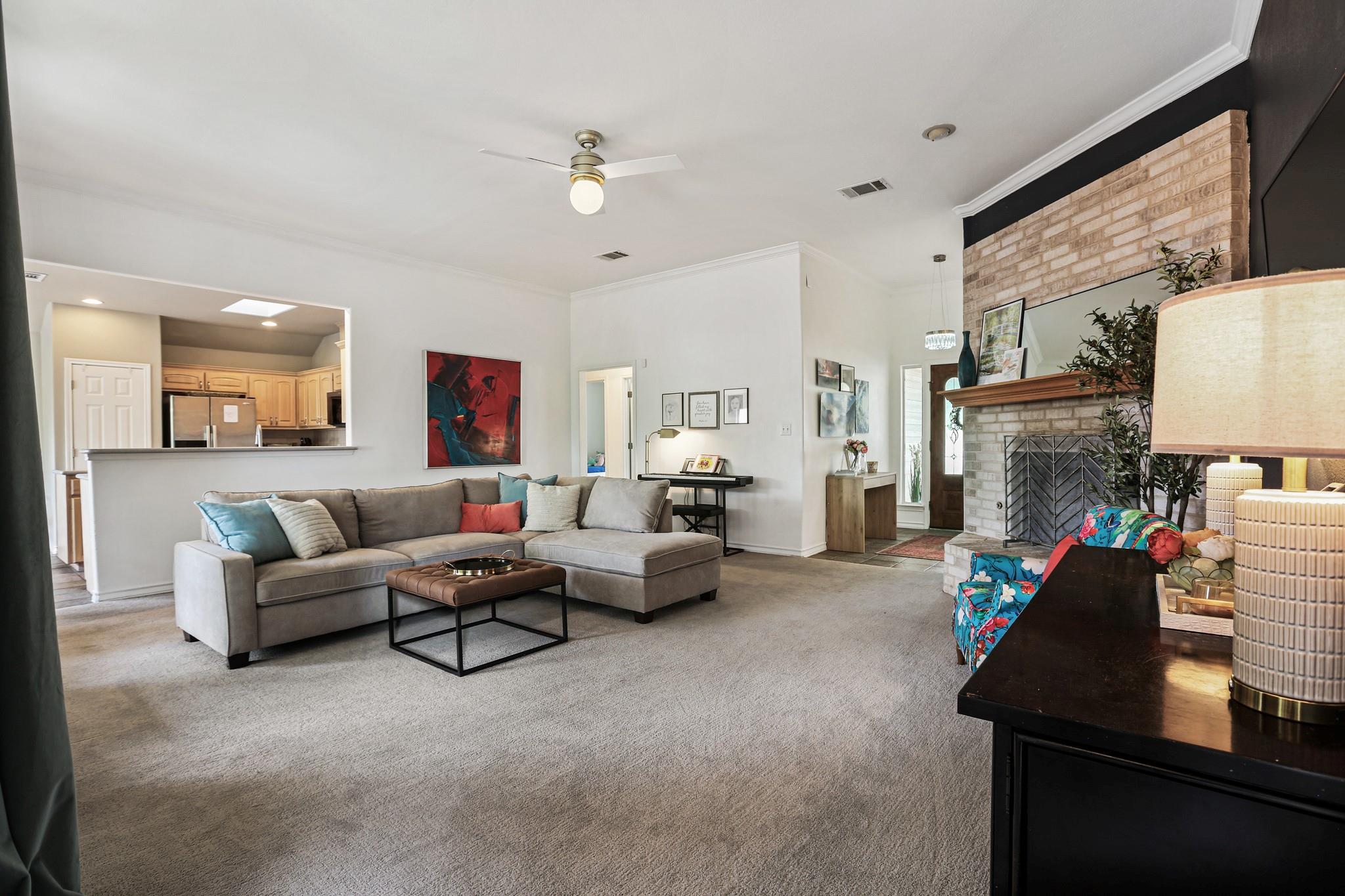 21105 Newport Cv, Lago Vista, TX 78645