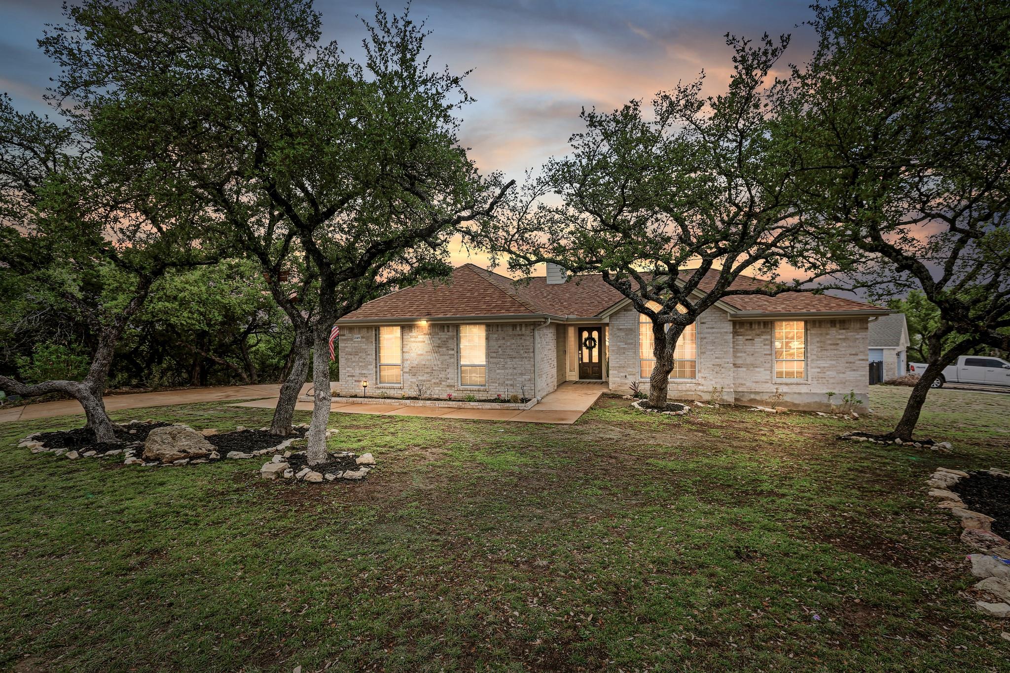 21105 Newport Cv, Lago Vista, TX 78645