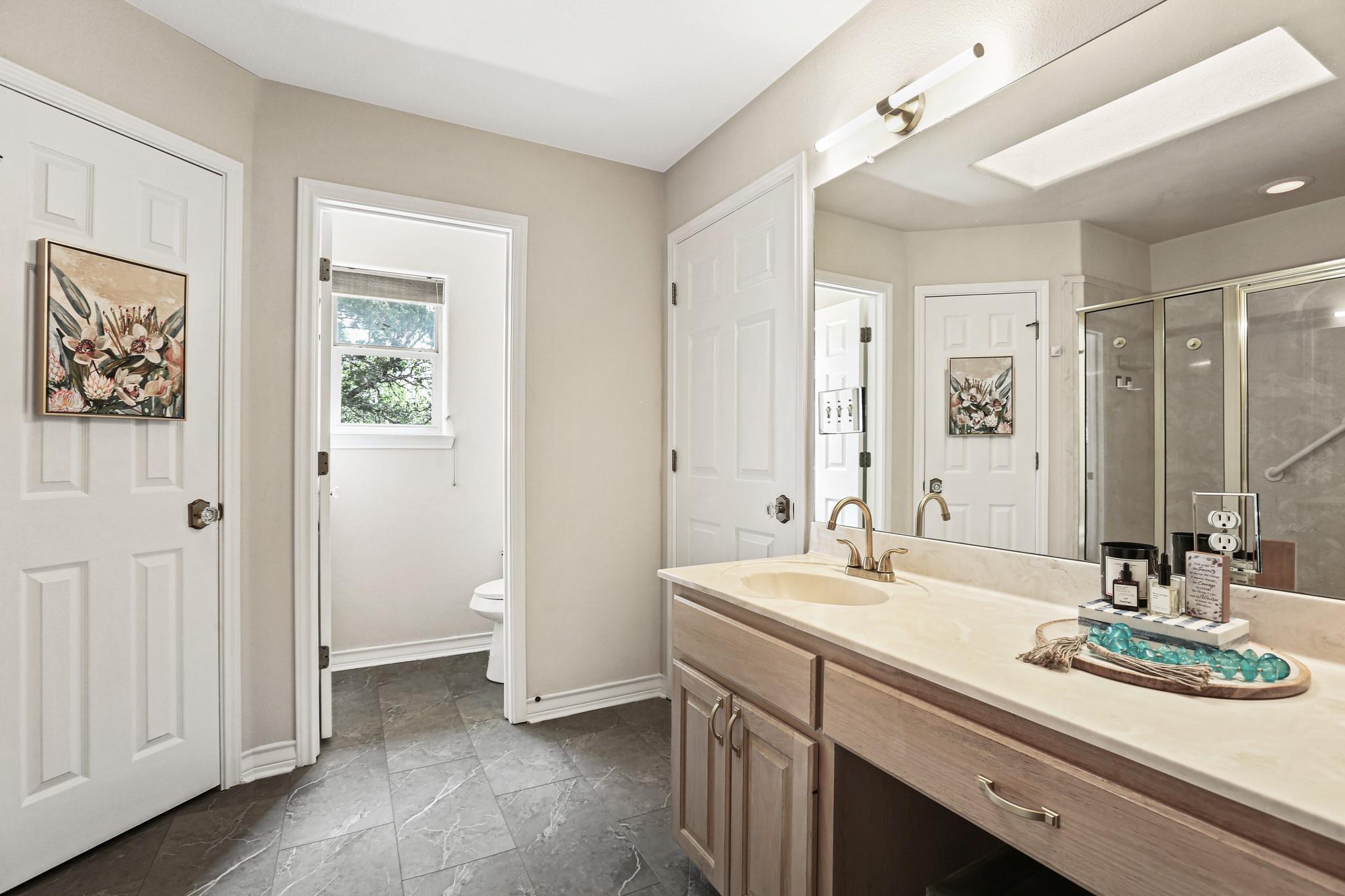 21105 Newport Cv, Lago Vista, TX 78645