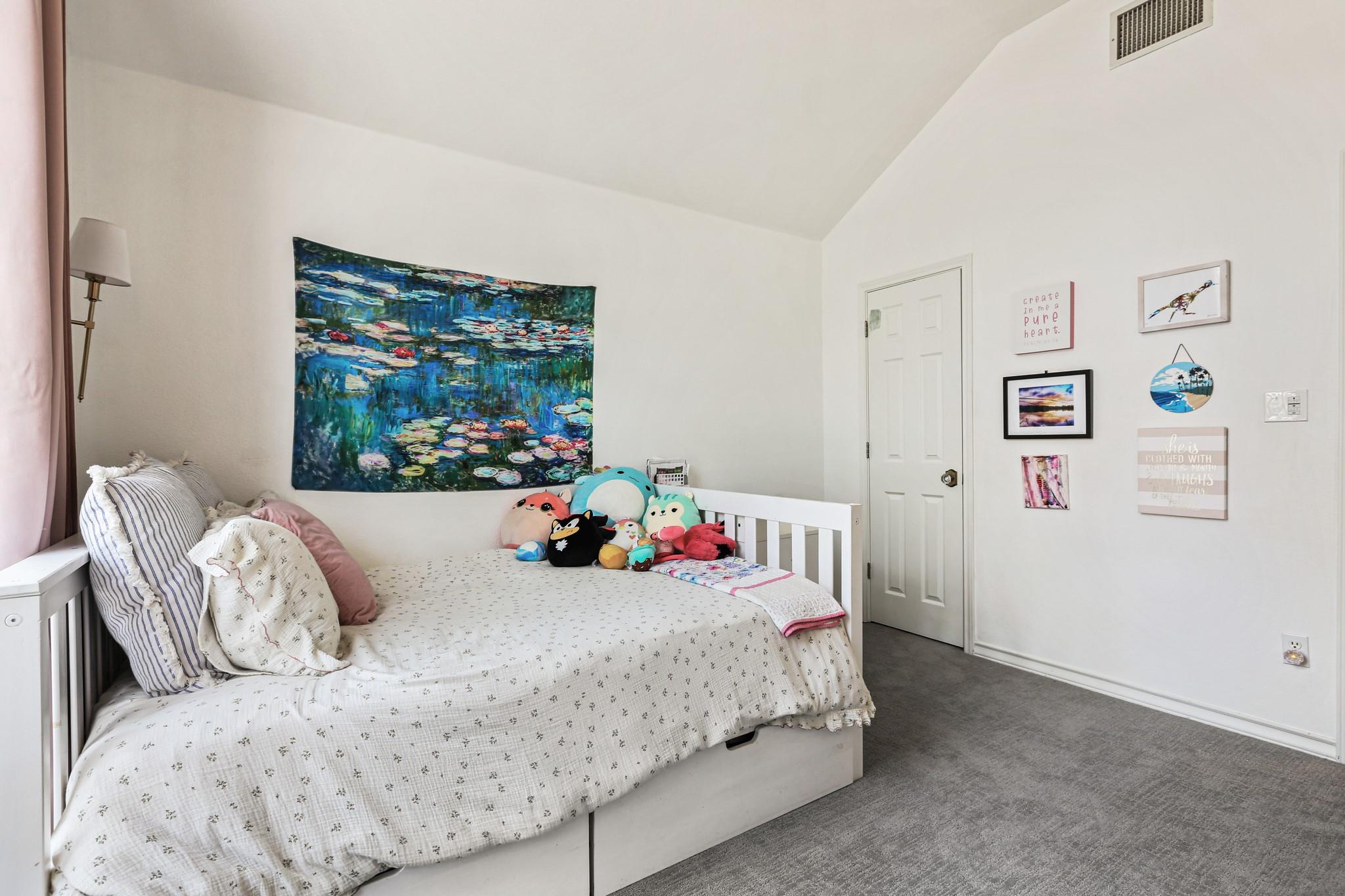 21105 Newport Cv, Lago Vista, TX 78645