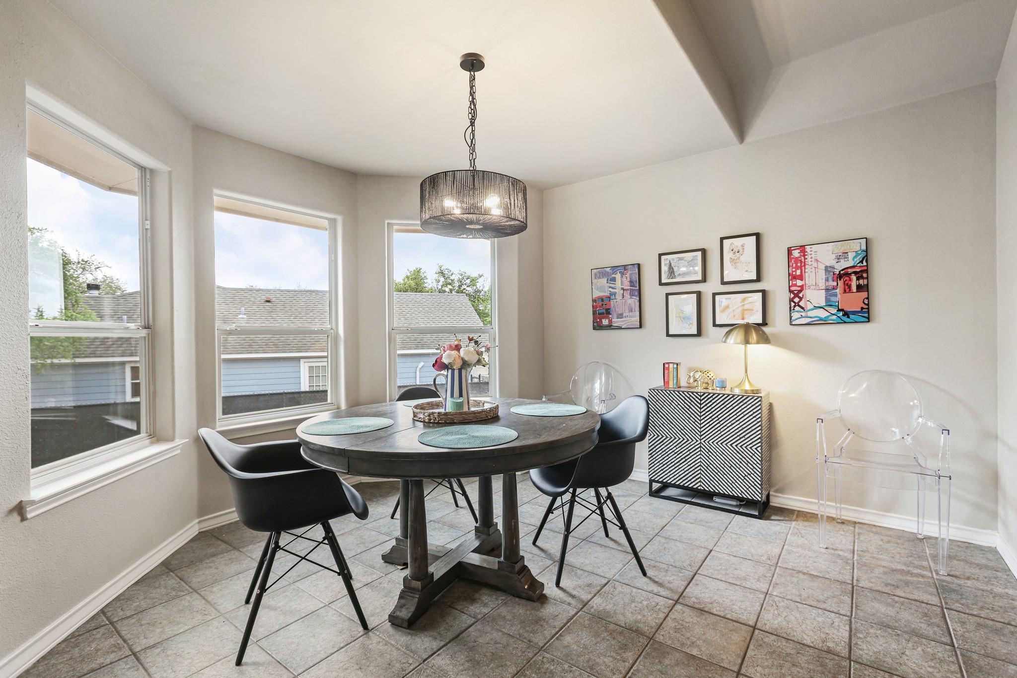 21105 Newport Cv, Lago Vista, TX 78645