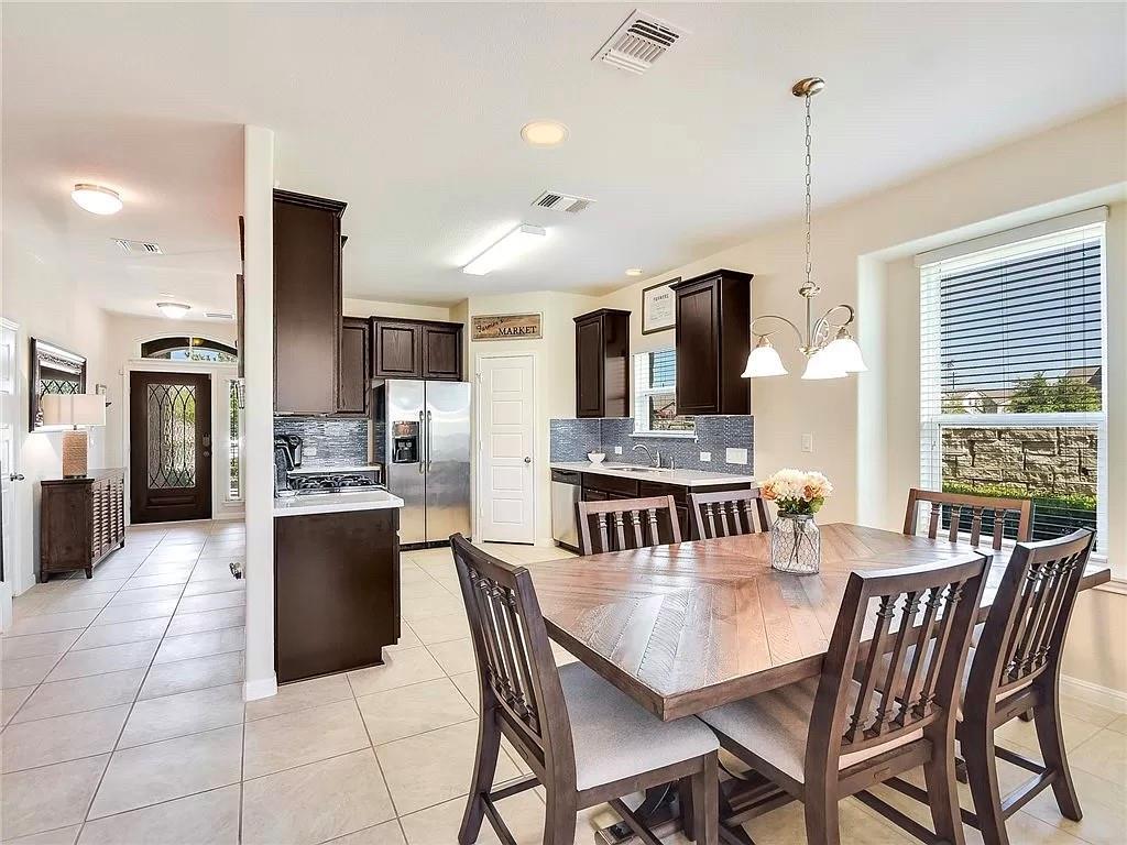 140 Moulins Ln, Georgetown, TX 78626