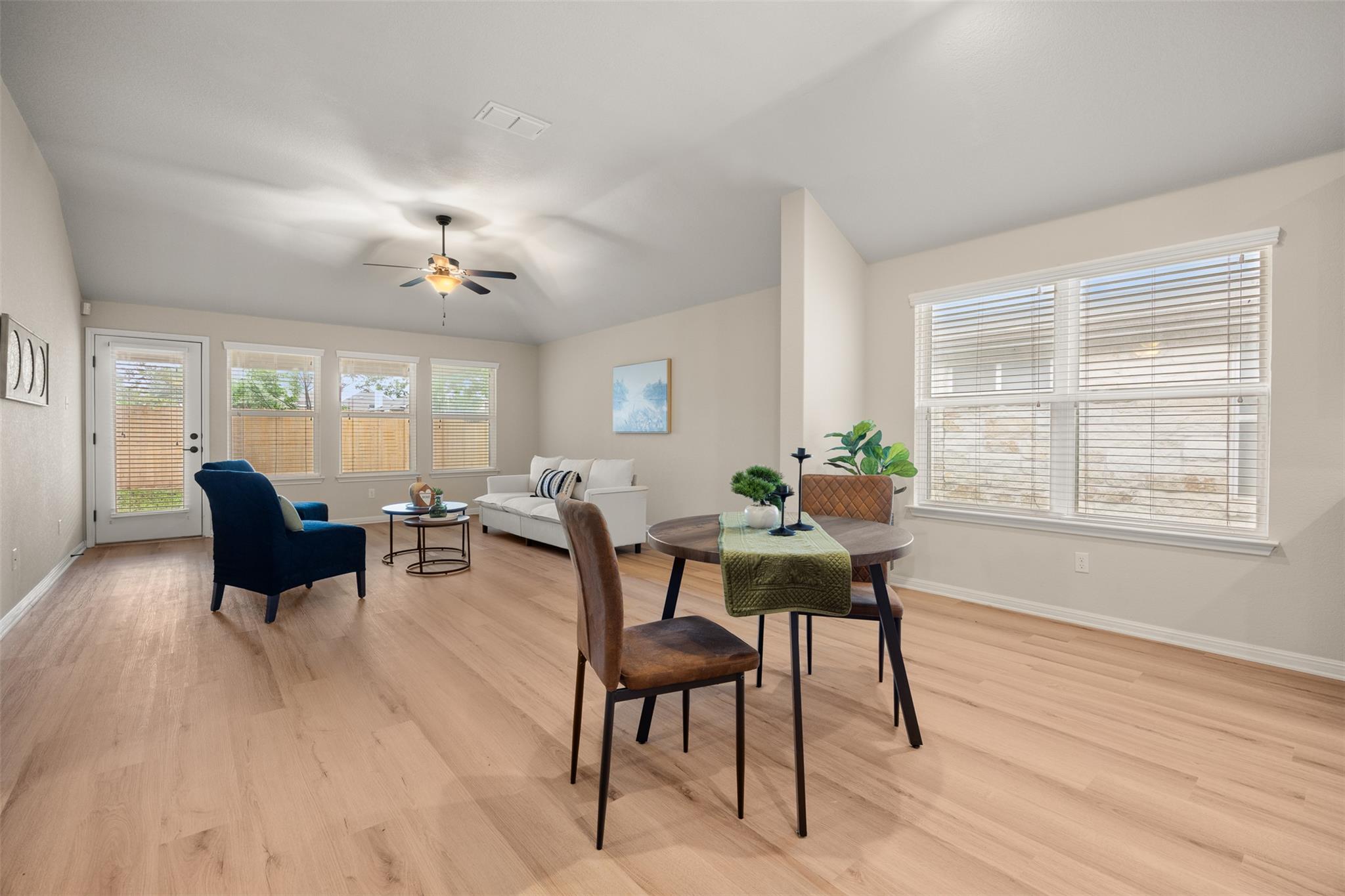 470 Middle Creek Dr, Buda, TX 78610