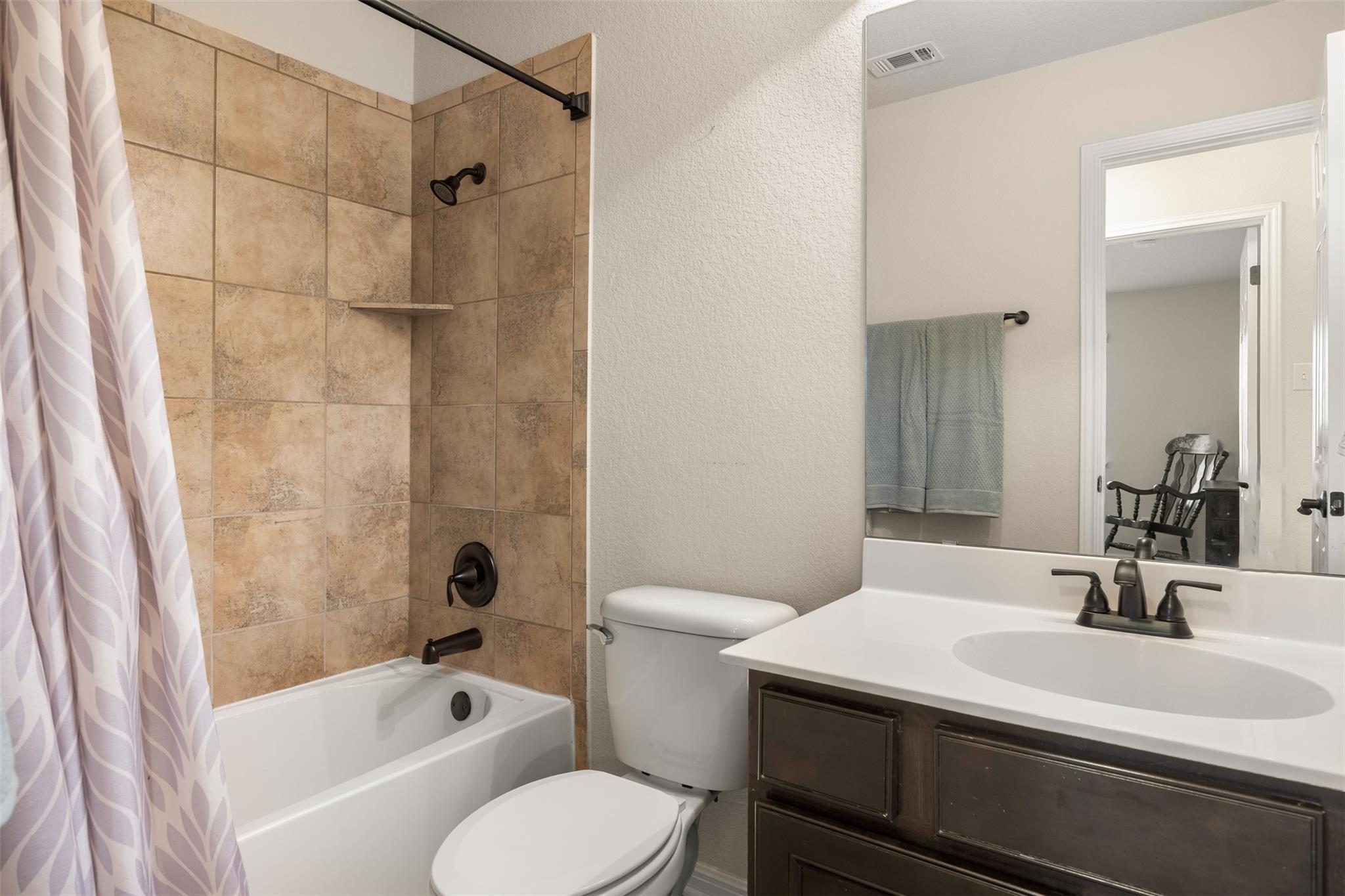 470 Middle Creek Dr, Buda, TX 78610