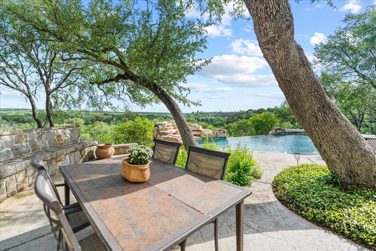 2400 Summit Ridge Dr, San Marcos, TX 78666