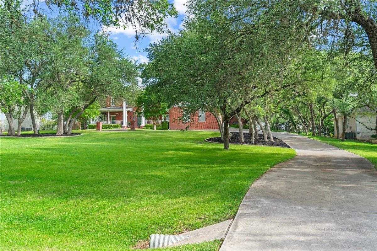 2400 Summit Ridge Dr, San Marcos, TX 78666