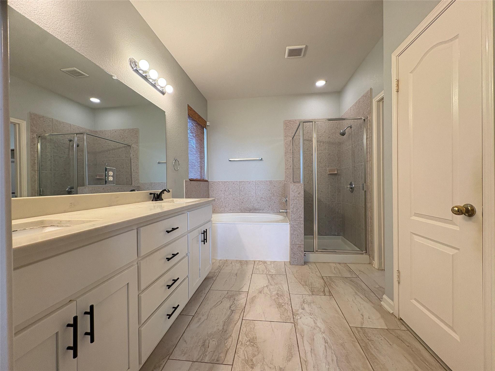 13121 Appaloosa Chase Dr, Austin, TX 78732