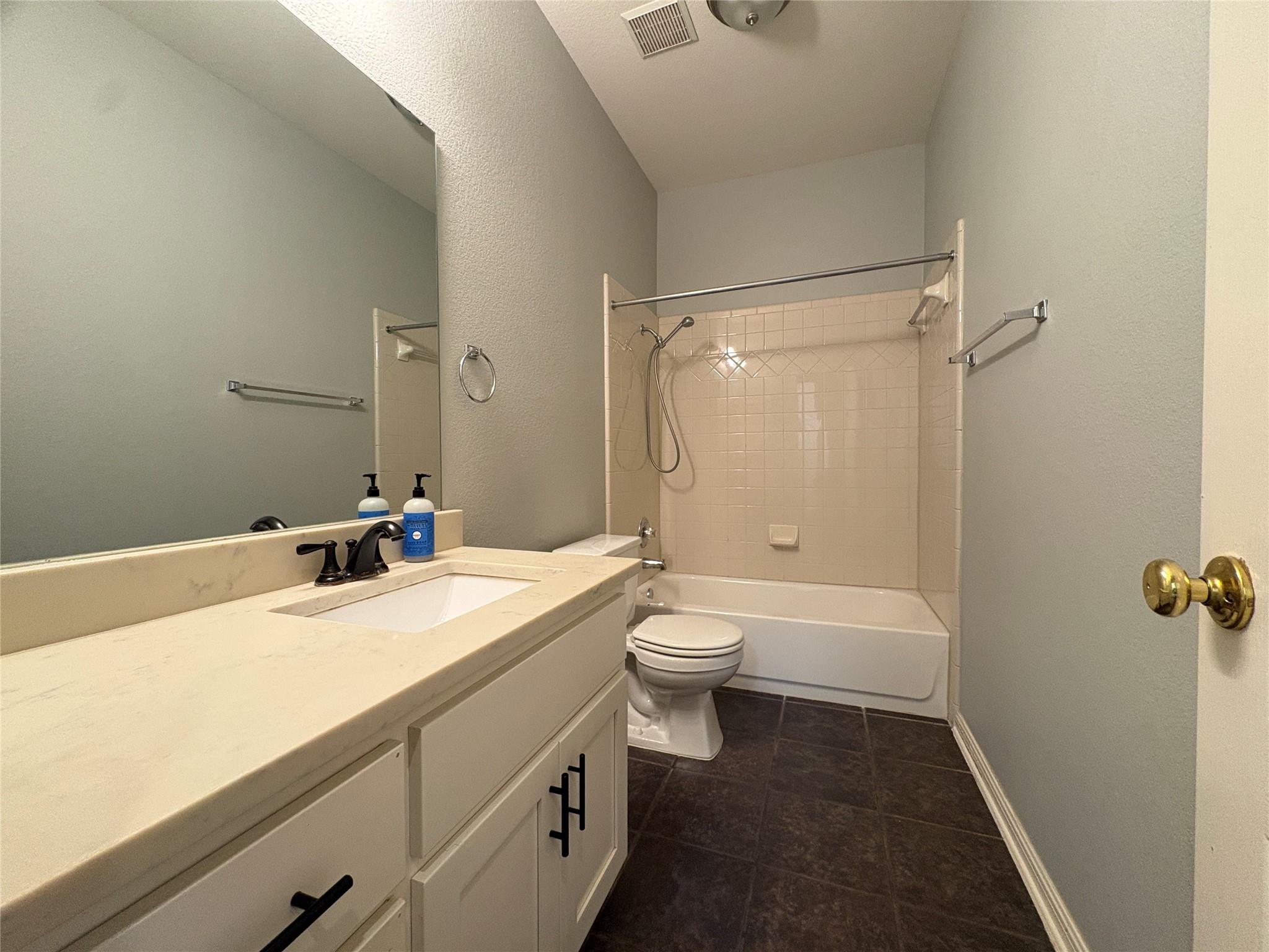 13121 Appaloosa Chase Dr, Austin, TX 78732